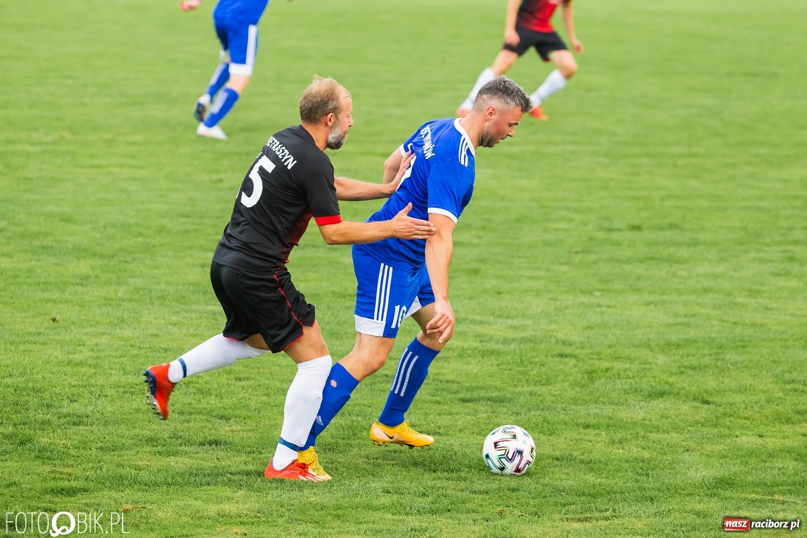 Zdjęcie w galerii na portalu naszraciborz.pl: Kanonada w Pietraszynie. Gospodarze bez punktów! [FOTO] wiadomości z regionu