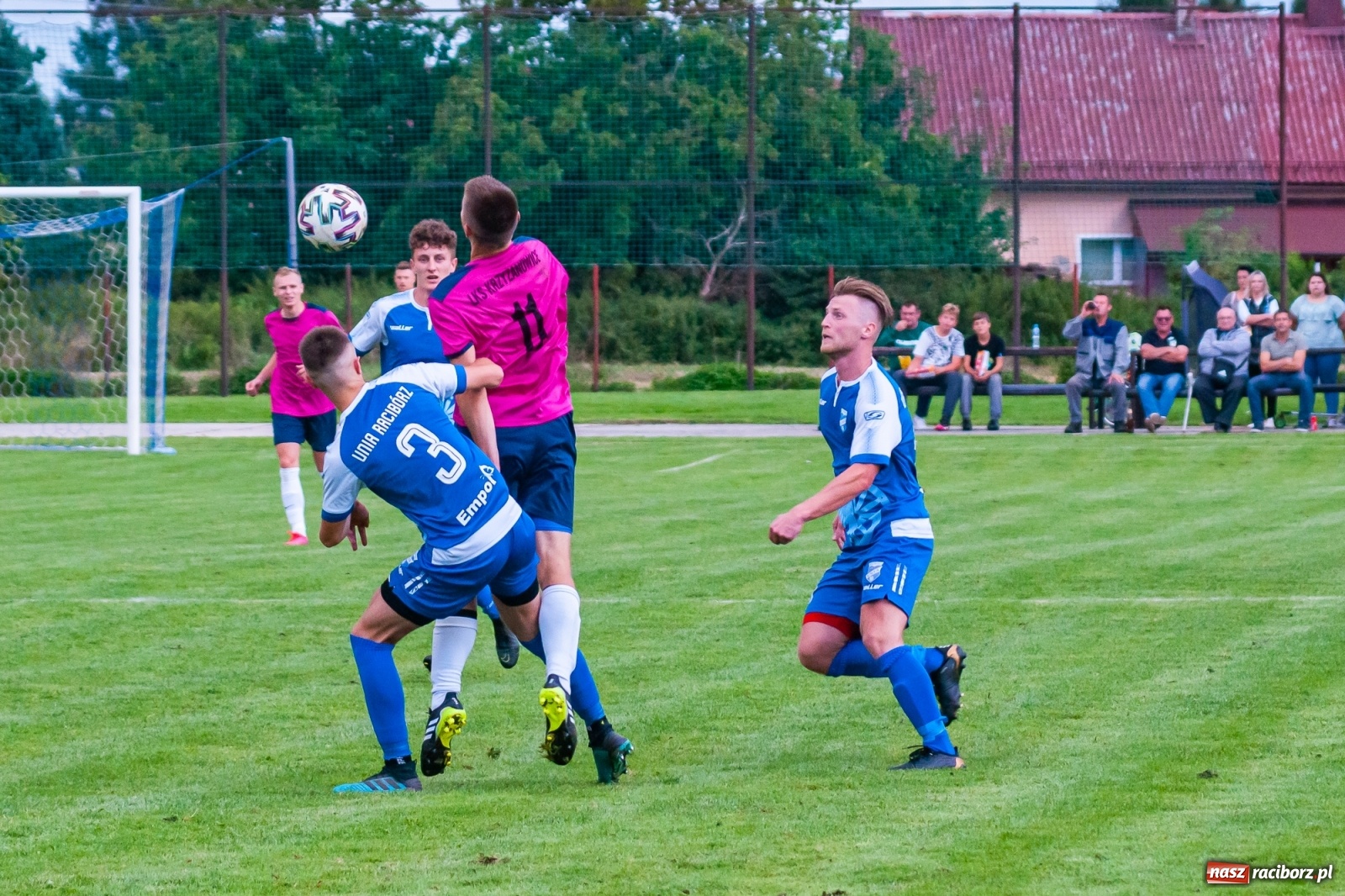Zdjęcie w galerii na portalu naszraciborz.pl: Festiwal zmarnowanych sytuacji w Krzyżanowicach [FOTO] wiadomości z regionu