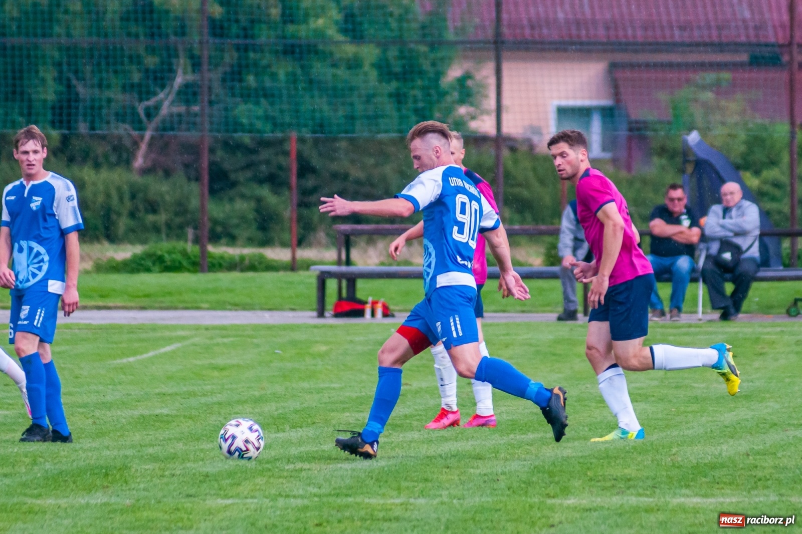 Zdjęcie w galerii na portalu naszraciborz.pl: Festiwal zmarnowanych sytuacji w Krzyżanowicach [FOTO] wiadomości z regionu
