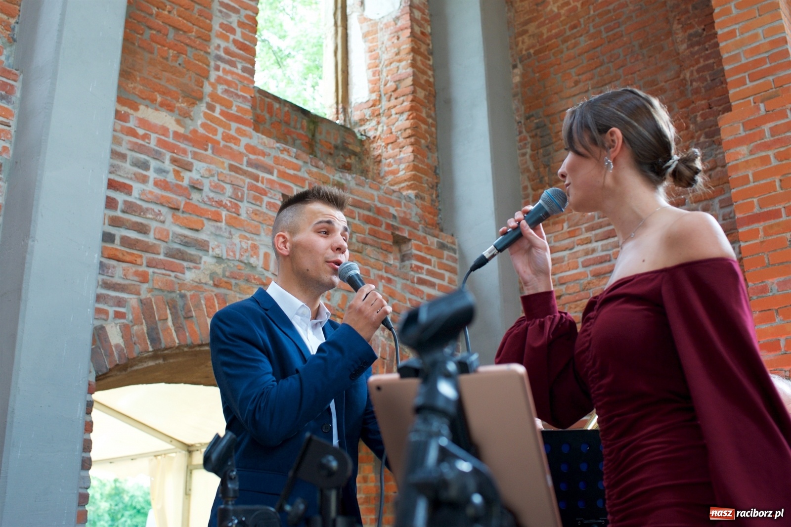 Zdjęcie w galerii na portalu naszraciborz.pl: Tworkowski piknik przy zamku zakończony fire show [FOTO] wiadomości z regionu