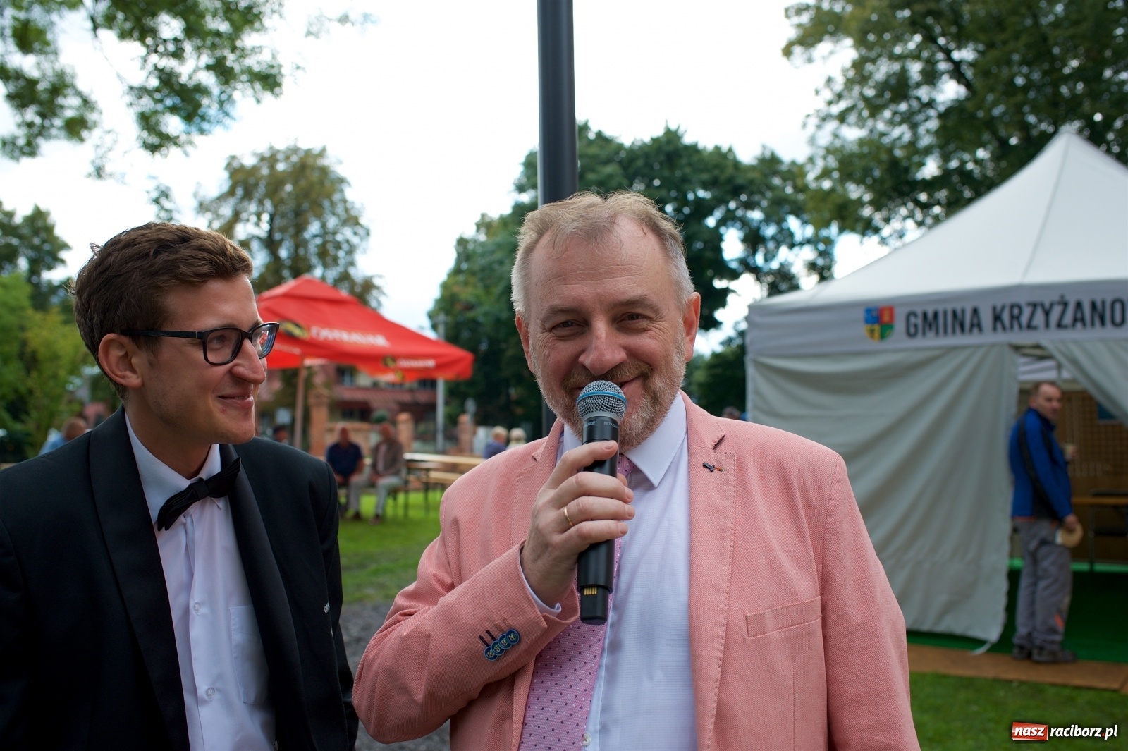 Zdjęcie w galerii na portalu naszraciborz.pl: Tworkowski piknik przy zamku zakończony fire show [FOTO] wiadomości z regionu