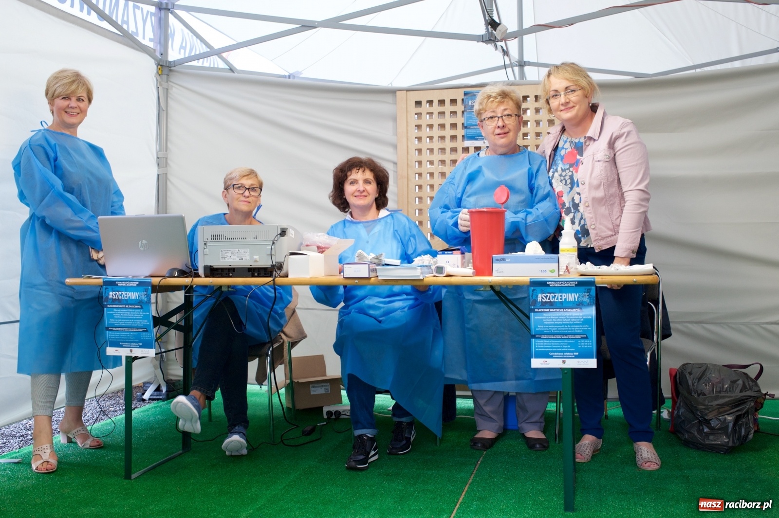 Zdjęcie w galerii na portalu naszraciborz.pl: Tworkowski piknik przy zamku zakończony fire show [FOTO] wiadomości z regionu