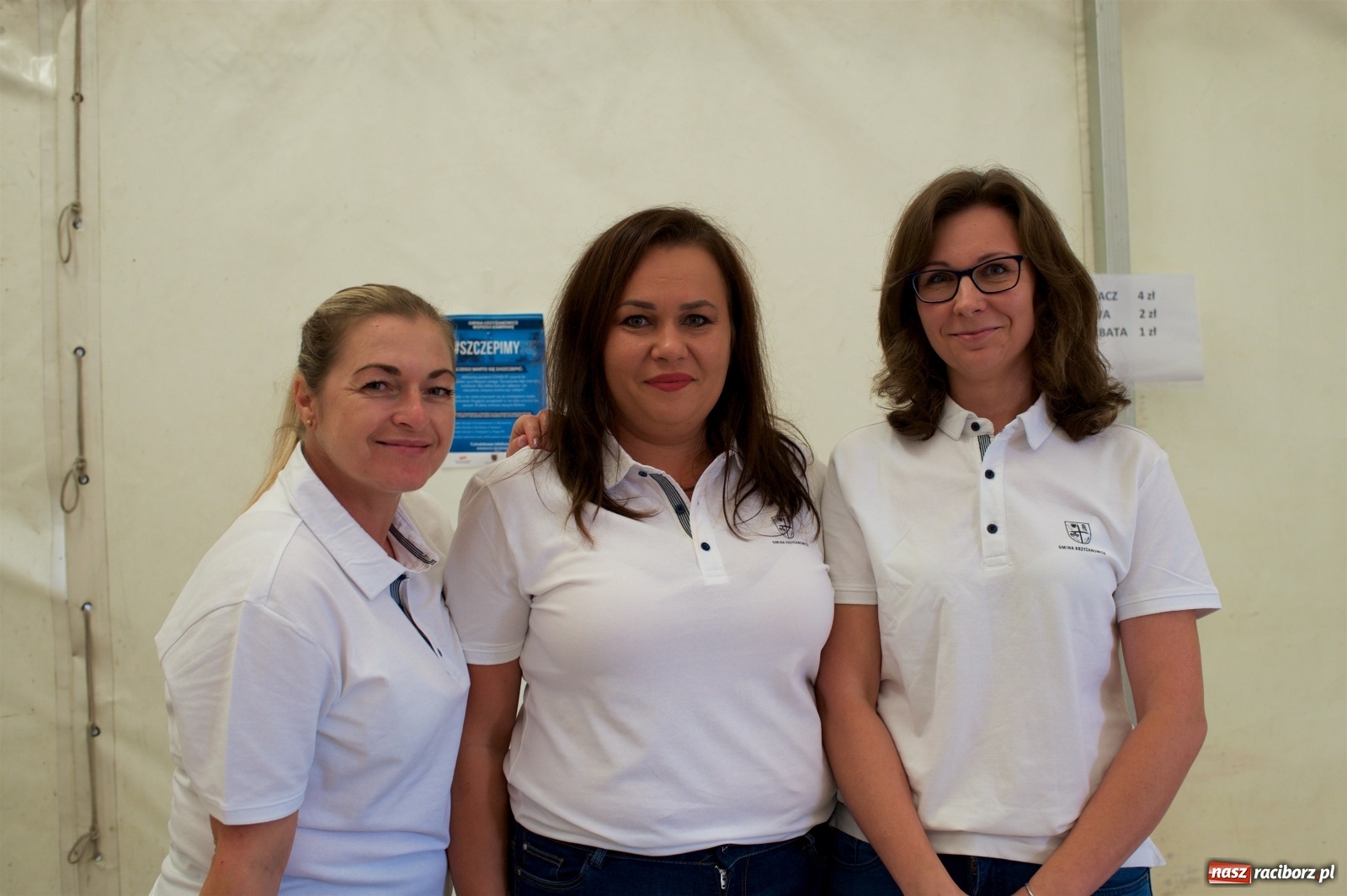 Zdjęcie w galerii na portalu naszraciborz.pl: Tworkowski piknik przy zamku zakończony fire show [FOTO] wiadomości z regionu