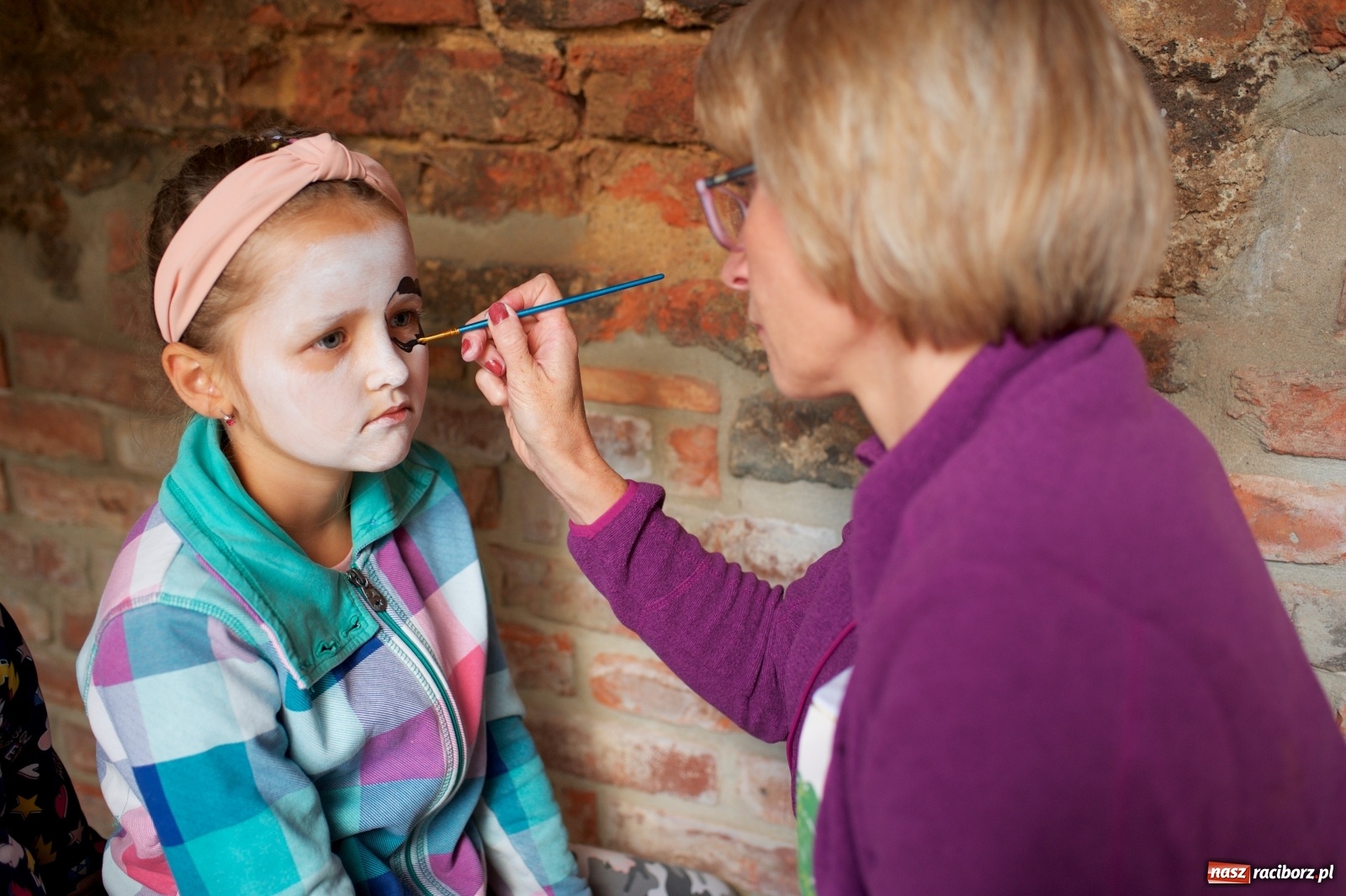 Zdjęcie w galerii na portalu naszraciborz.pl: Tworkowski piknik przy zamku zakończony fire show [FOTO] wiadomości z regionu