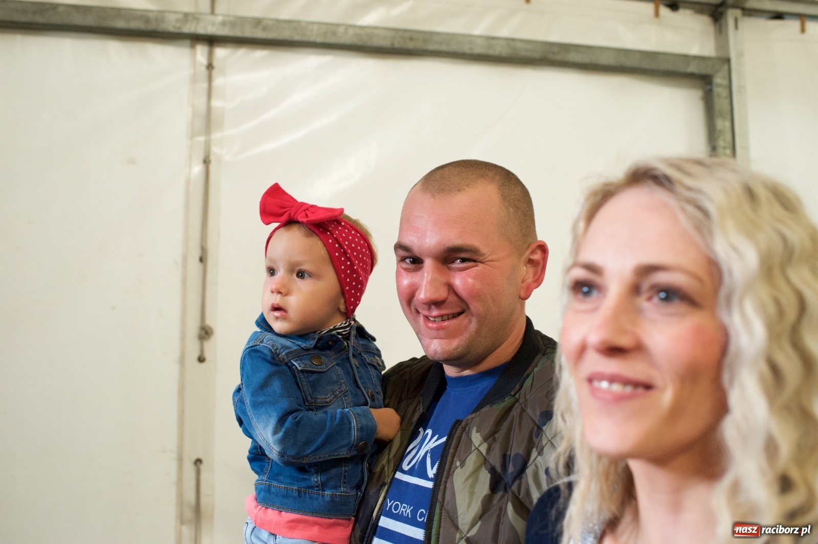 Zdjęcie w galerii na portalu naszraciborz.pl: Tworkowski piknik przy zamku zakończony fire show [FOTO] wiadomości z regionu