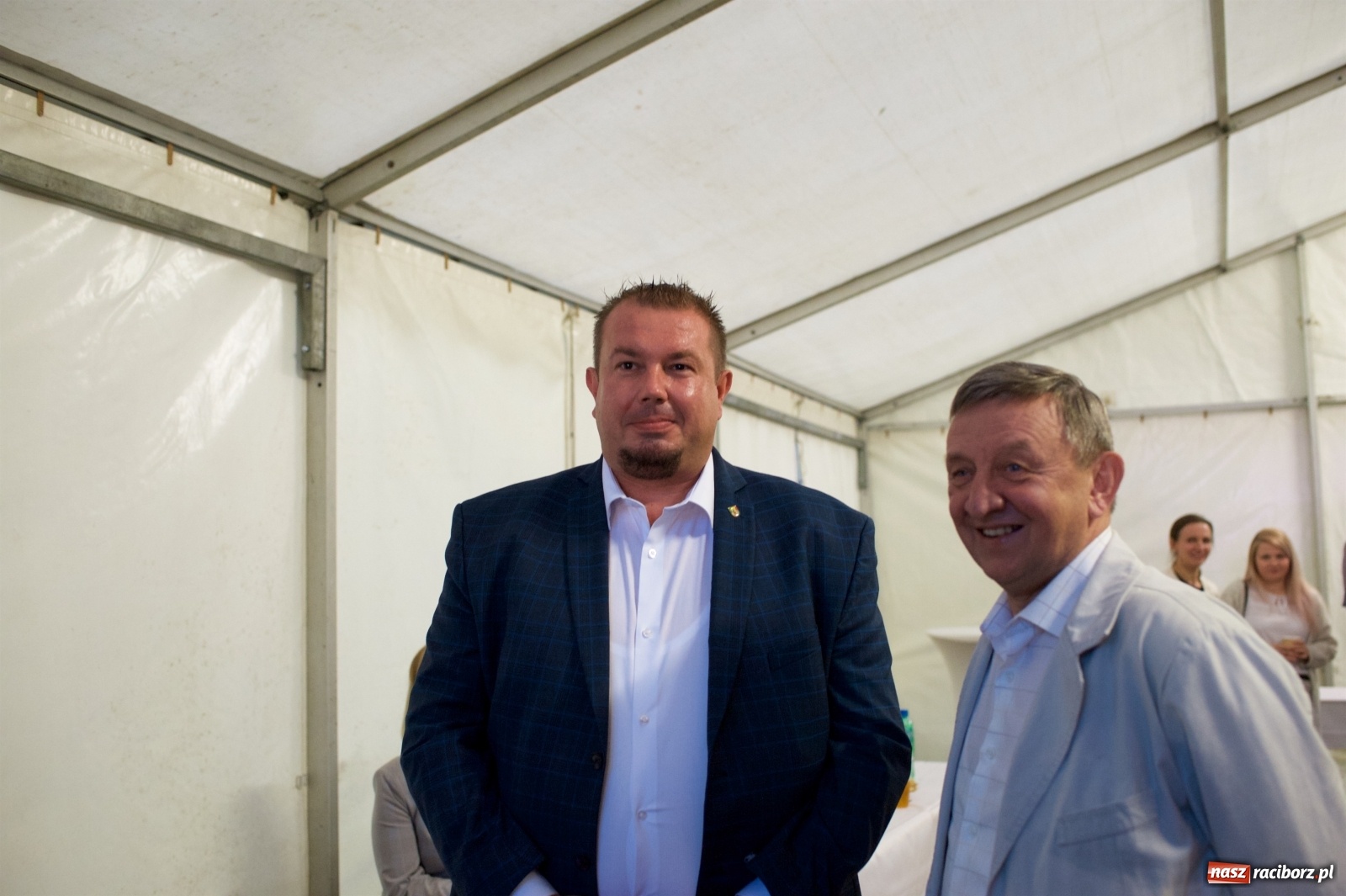 Zdjęcie w galerii na portalu naszraciborz.pl: Tworkowski piknik przy zamku zakończony fire show [FOTO] wiadomości z regionu