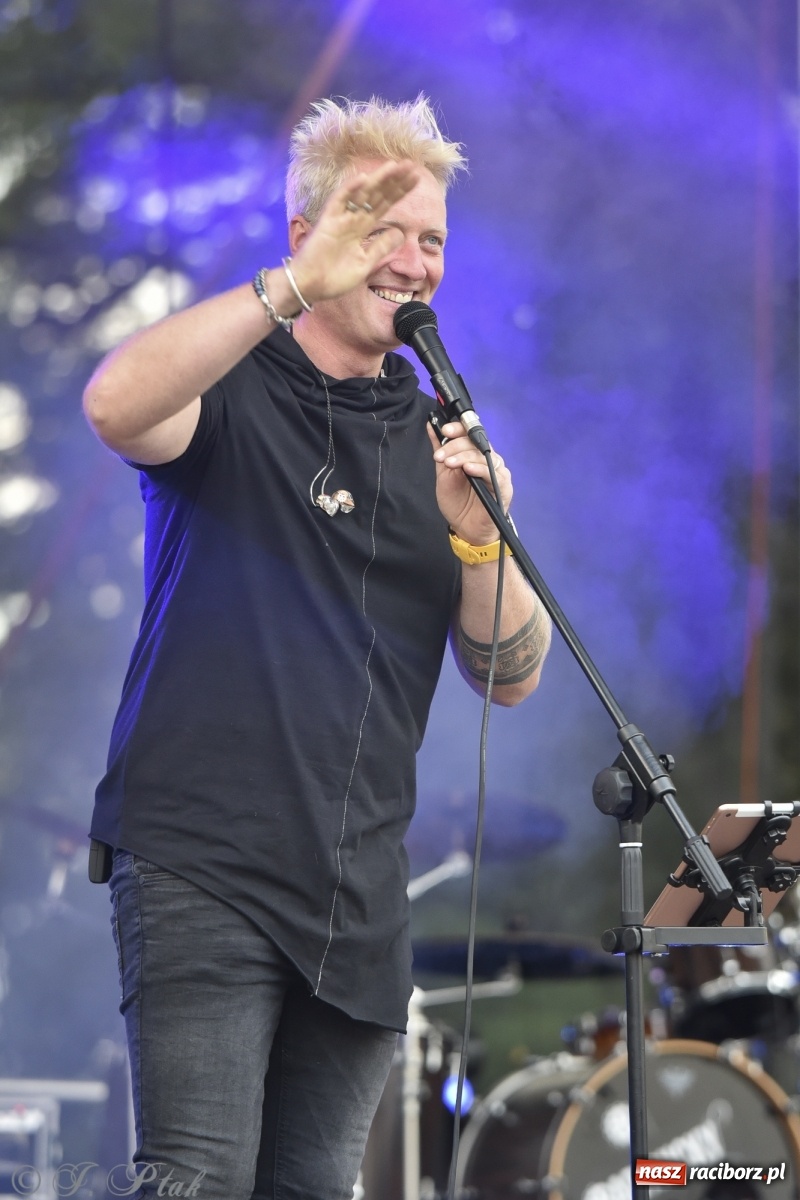 Zdjęcie w galerii na portalu naszraciborz.pl: Koncert z okazji 10-lecia zespołu BARTNICKY za nami wiadomości z regionu