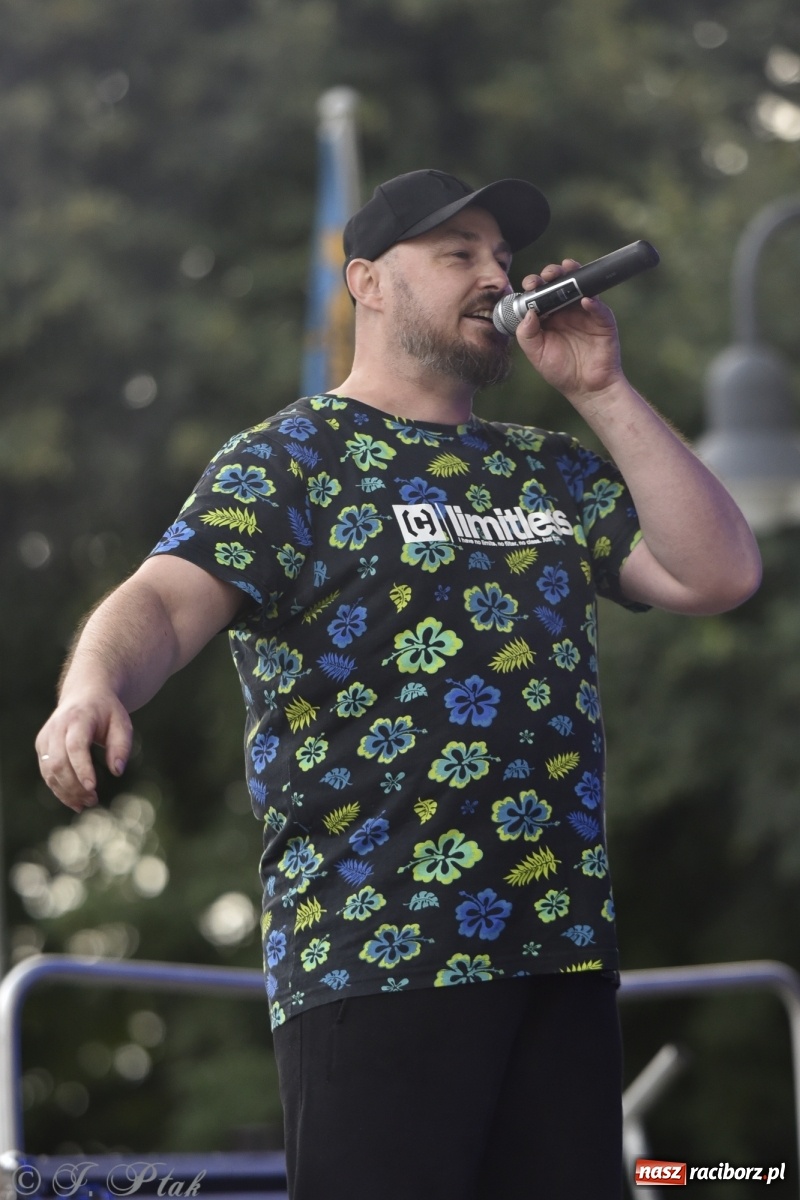 Zdjęcie w galerii na portalu naszraciborz.pl: Koncert z okazji 10-lecia zespołu BARTNICKY za nami wiadomości z regionu