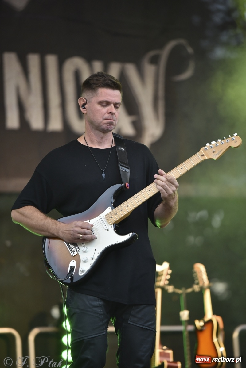 Zdjęcie w galerii na portalu naszraciborz.pl: Koncert z okazji 10-lecia zespołu BARTNICKY za nami wiadomości z regionu