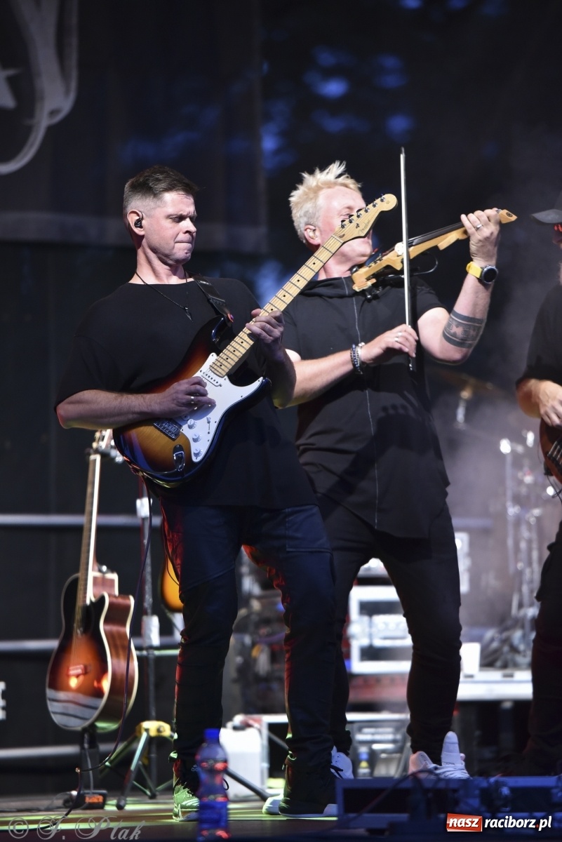 Zdjęcie w galerii na portalu naszraciborz.pl: Koncert z okazji 10-lecia zespołu BARTNICKY za nami wiadomości z regionu