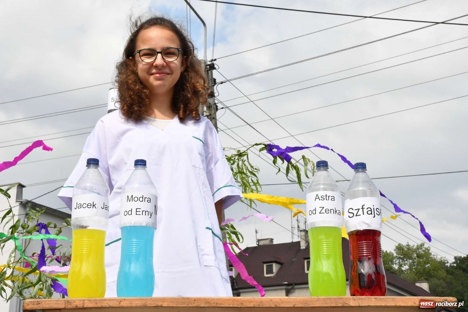 Zdjęcie w galerii na portalu naszraciborz.pl: Szczepionki jak napój bogów. Dożynki w Owsiszczach [FOTO i WIDEO] wiadomości z regionu