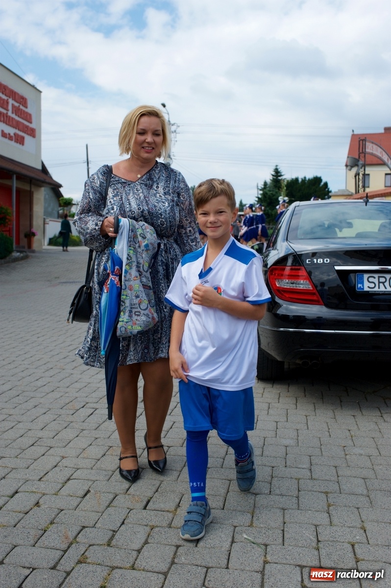 Zdjęcie w galerii na portalu naszraciborz.pl: Wody mamy dużo! Dożynki w Krzyżanowicach 2021 wiadomości z regionu