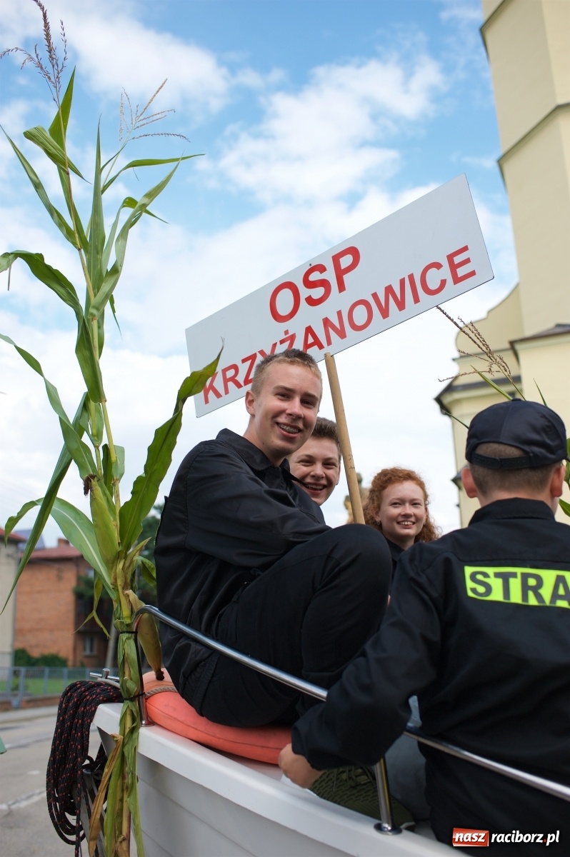 Zdjęcie w galerii na portalu naszraciborz.pl: Wody mamy dużo! Dożynki w Krzyżanowicach 2021 wiadomości z regionu