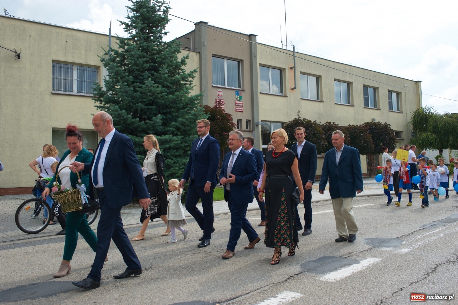 Zdjęcie w galerii na portalu naszraciborz.pl: Wody mamy dużo! Dożynki w Krzyżanowicach 2021 wiadomości z regionu