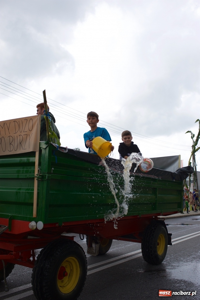 Zdjęcie w galerii na portalu naszraciborz.pl: Wody mamy dużo! Dożynki w Krzyżanowicach 2021 wiadomości z regionu