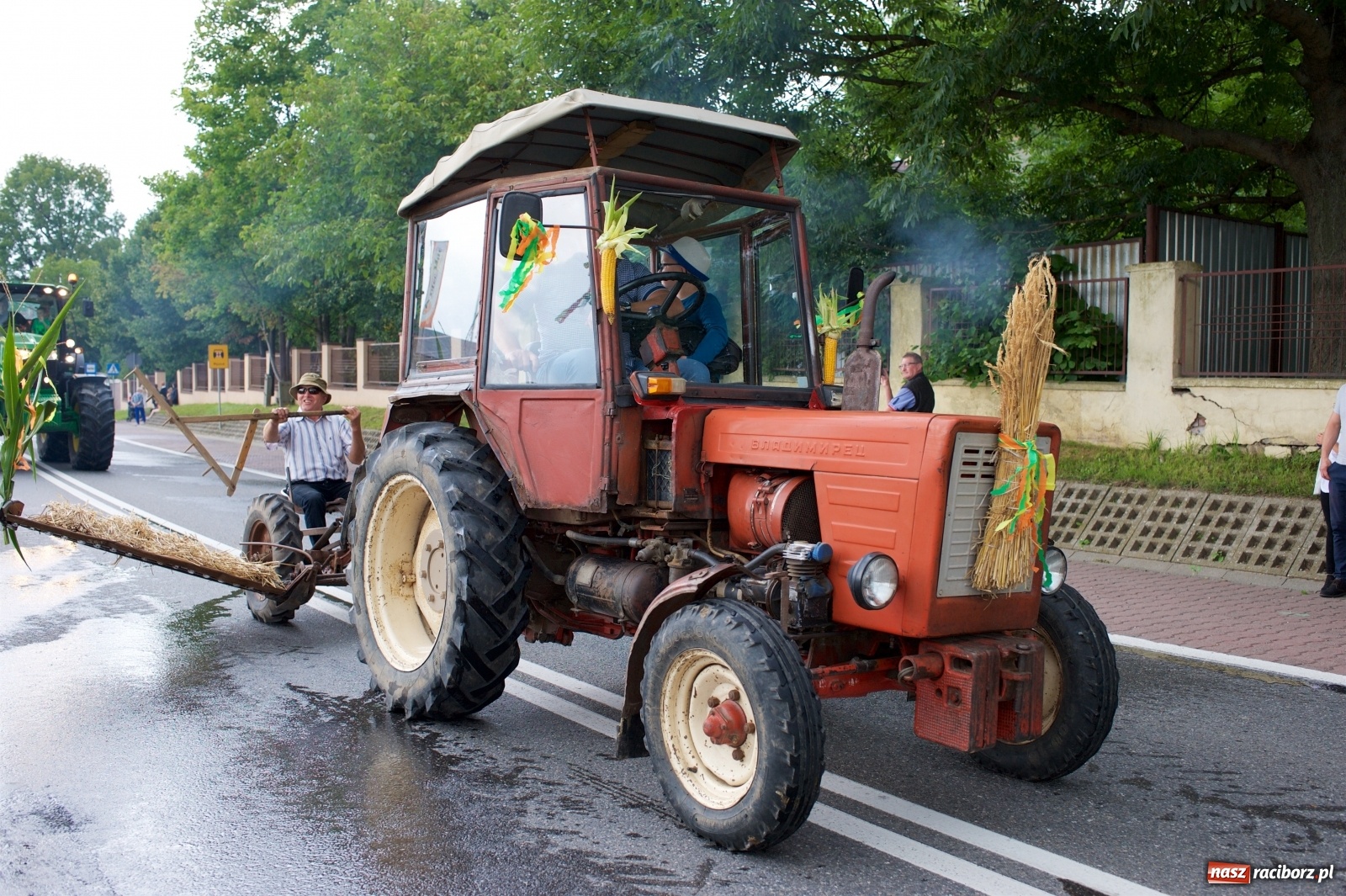 Zdjęcie w galerii na portalu naszraciborz.pl: Wody mamy dużo! Dożynki w Krzyżanowicach 2021 wiadomości z regionu