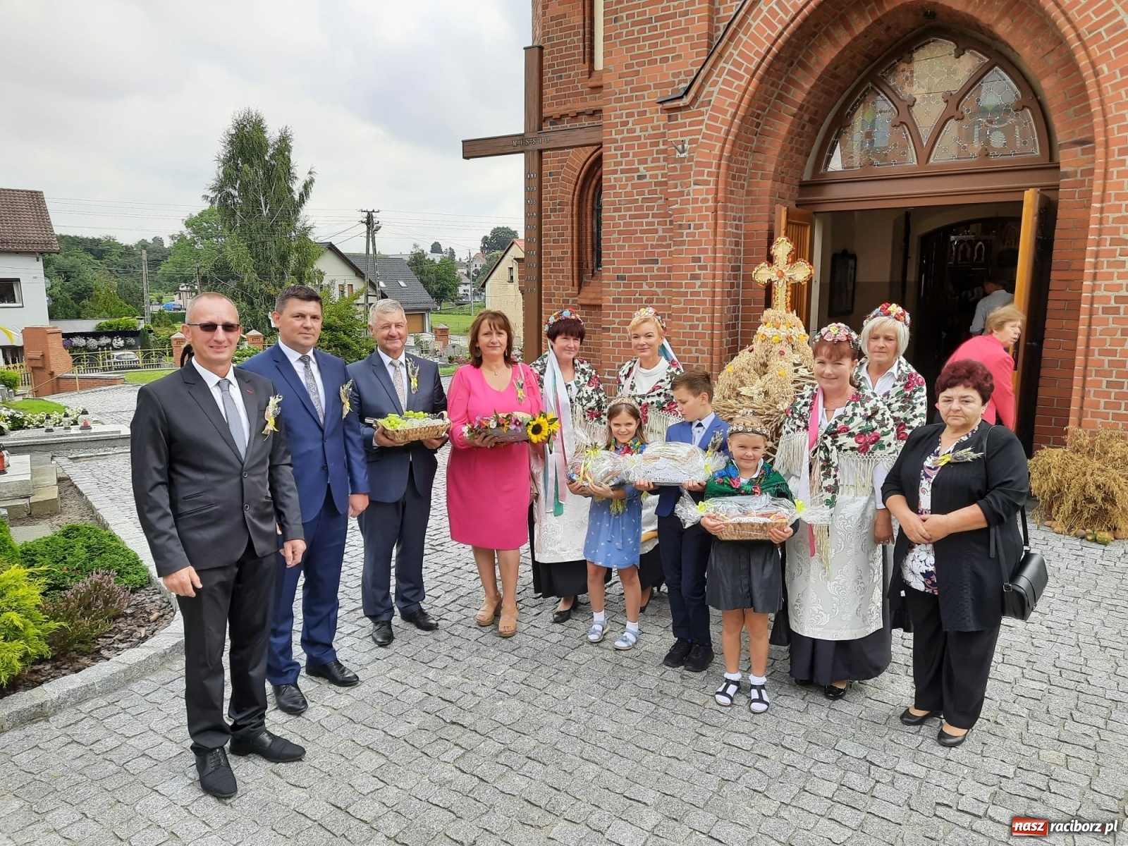 Zdjęcie w galerii na portalu naszraciborz.pl: W Rudniku dziękowali za plony wiadomości z regionu