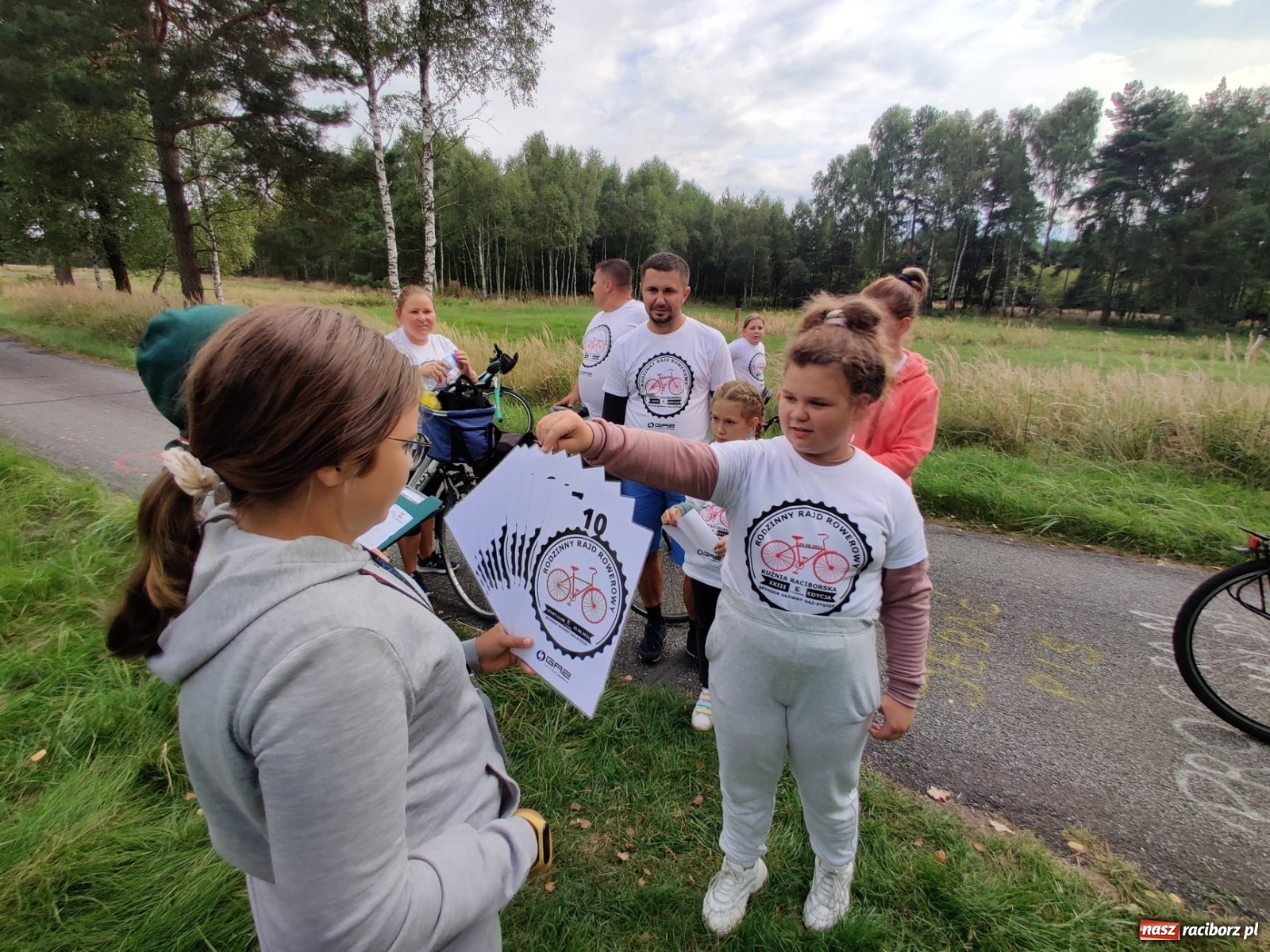 Zdjęcie w galerii na portalu naszraciborz.pl: XXIII Rodzinny Rajd Rowerowy w Kuźni Raciborskiej za nami [FOTO] wiadomości z regionu