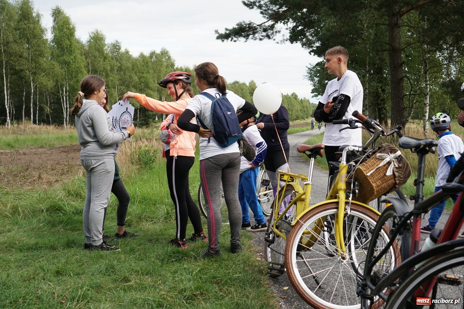 Zdjęcie w galerii na portalu naszraciborz.pl: XXIII Rodzinny Rajd Rowerowy w Kuźni Raciborskiej za nami [FOTO] wiadomości z regionu