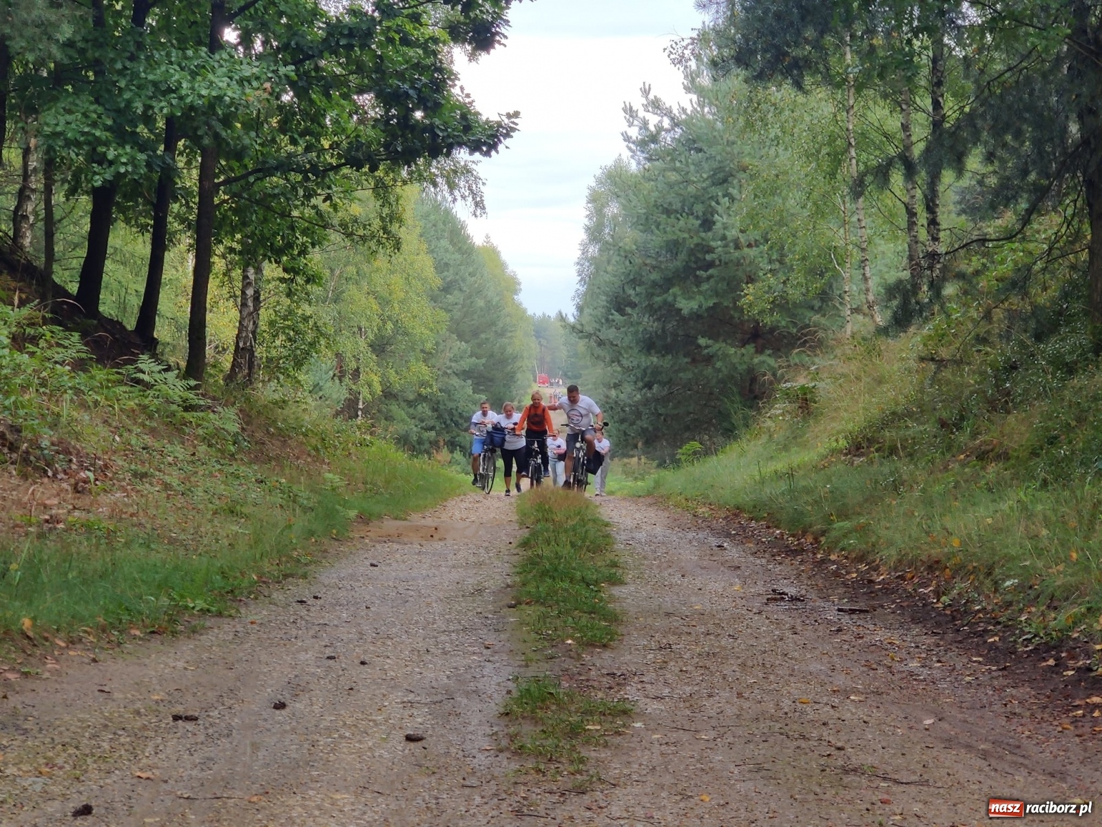 Zdjęcie w galerii na portalu naszraciborz.pl: XXIII Rodzinny Rajd Rowerowy w Kuźni Raciborskiej za nami [FOTO] wiadomości z regionu