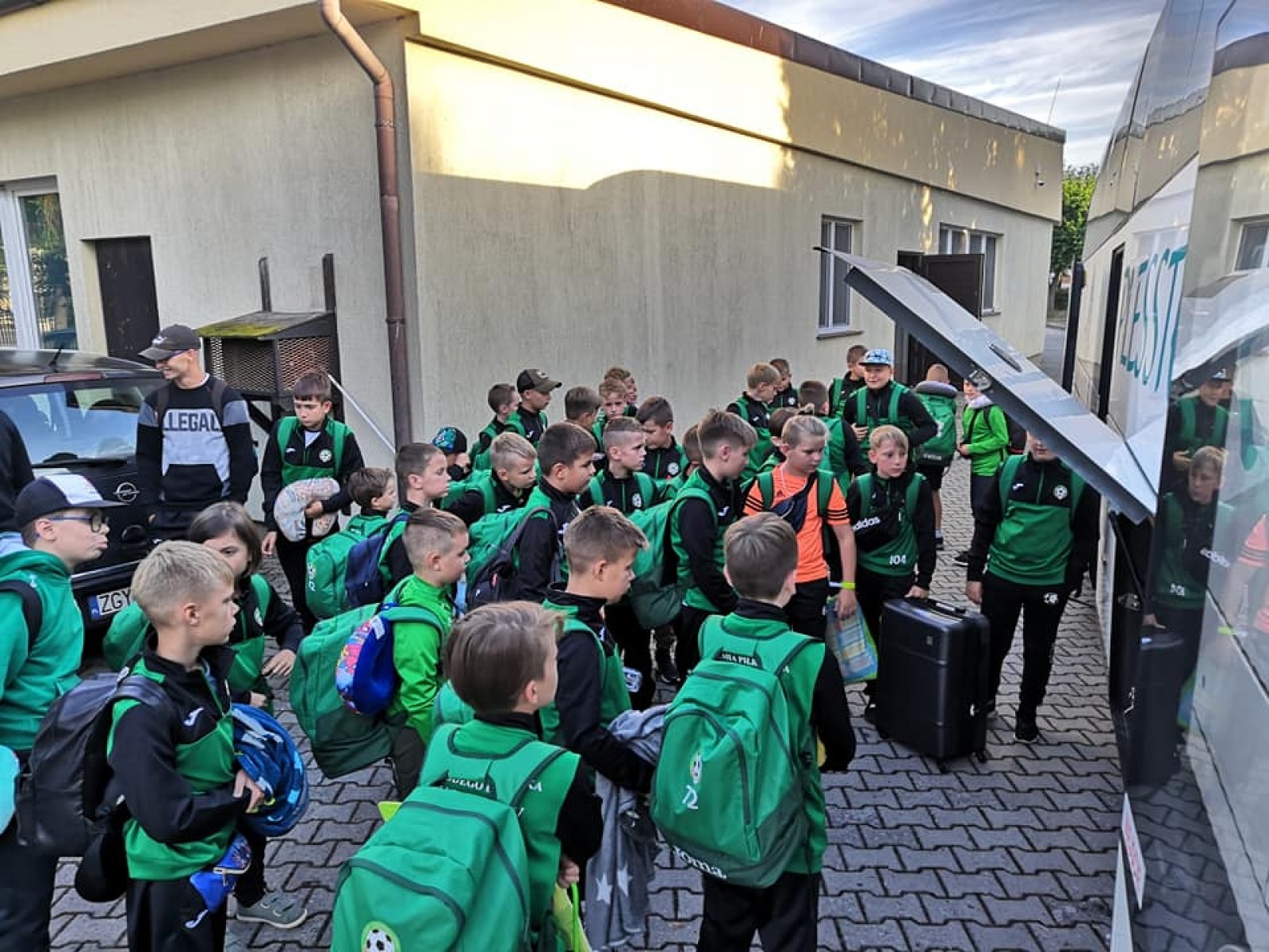 Zdjęcie w galerii na portalu naszraciborz.pl: Młodzi piłkarze LKS Tworków na obozie w Niechorzu [FOTO] wiadomości z regionu
