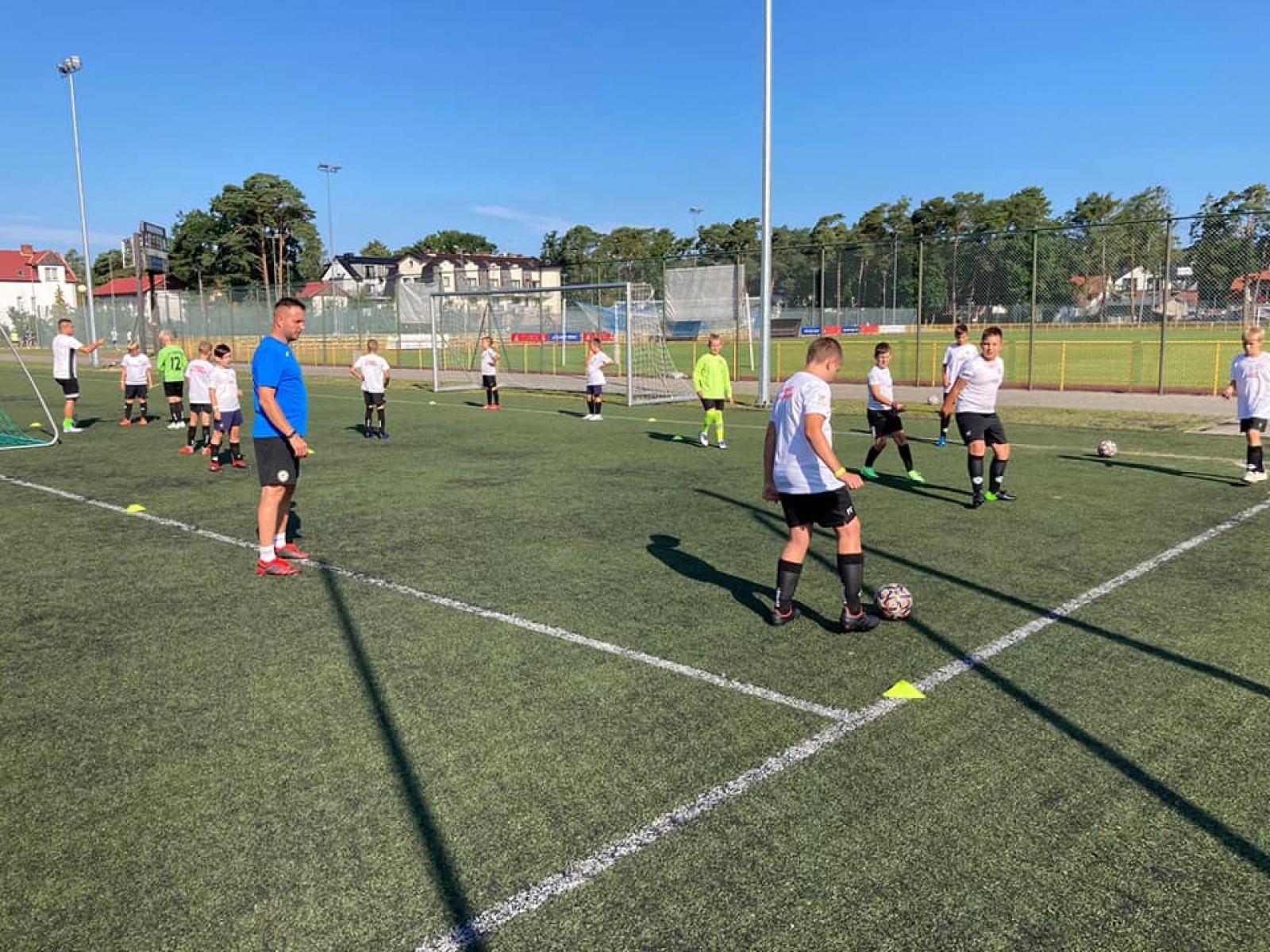 Zdjęcie w galerii na portalu naszraciborz.pl: Młodzi piłkarze LKS Tworków na obozie w Niechorzu [FOTO] wiadomości z regionu