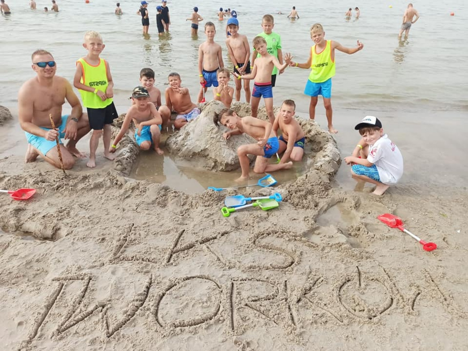 Zdjęcie w galerii na portalu naszraciborz.pl: Młodzi piłkarze LKS Tworków na obozie w Niechorzu [FOTO] wiadomości z regionu
