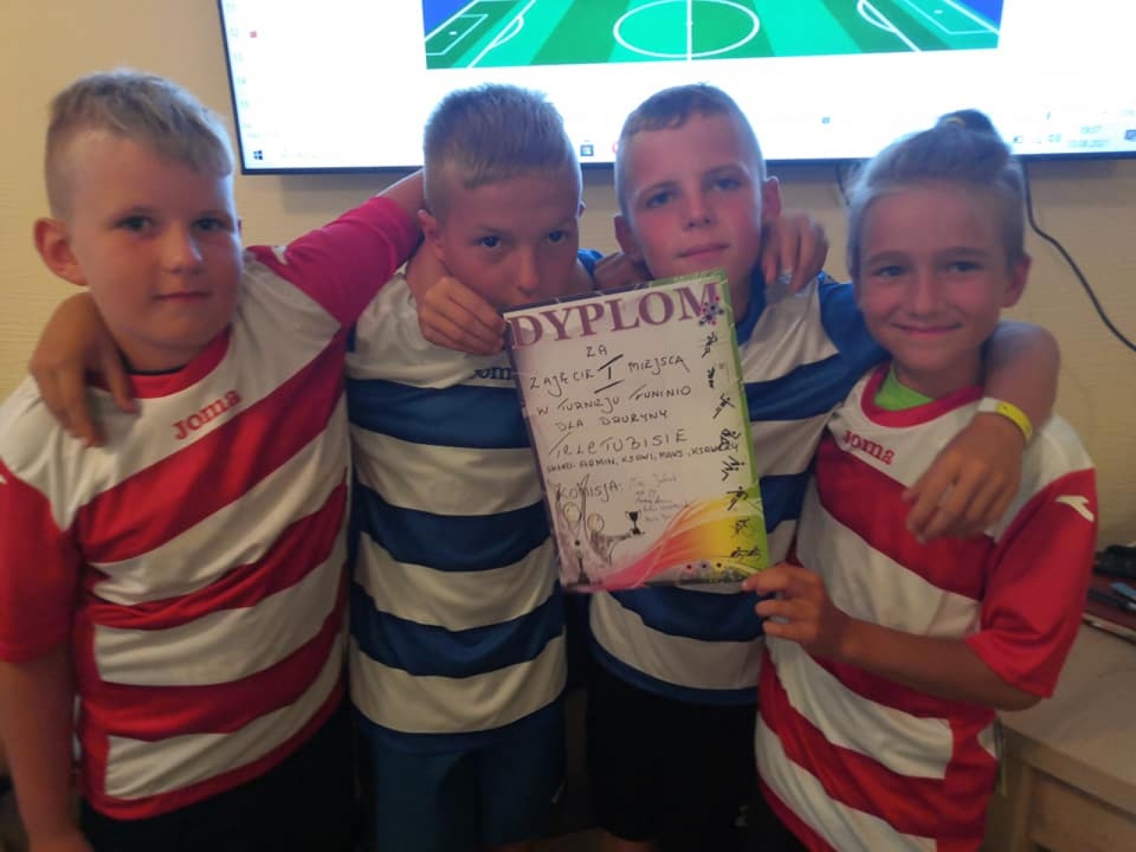 Zdjęcie w galerii na portalu naszraciborz.pl: Młodzi piłkarze LKS Tworków na obozie w Niechorzu [FOTO] wiadomości z regionu