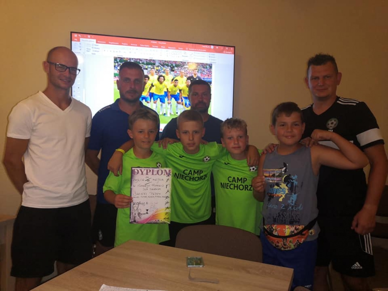 Zdjęcie w galerii na portalu naszraciborz.pl: Młodzi piłkarze LKS Tworków na obozie w Niechorzu [FOTO] wiadomości z regionu