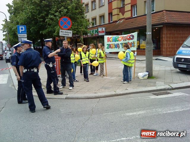 Zdjęcie w galerii na portalu naszraciborz.pl: Uczniowie Trzynastki walczą z pijaństwem wiadomości z regionu