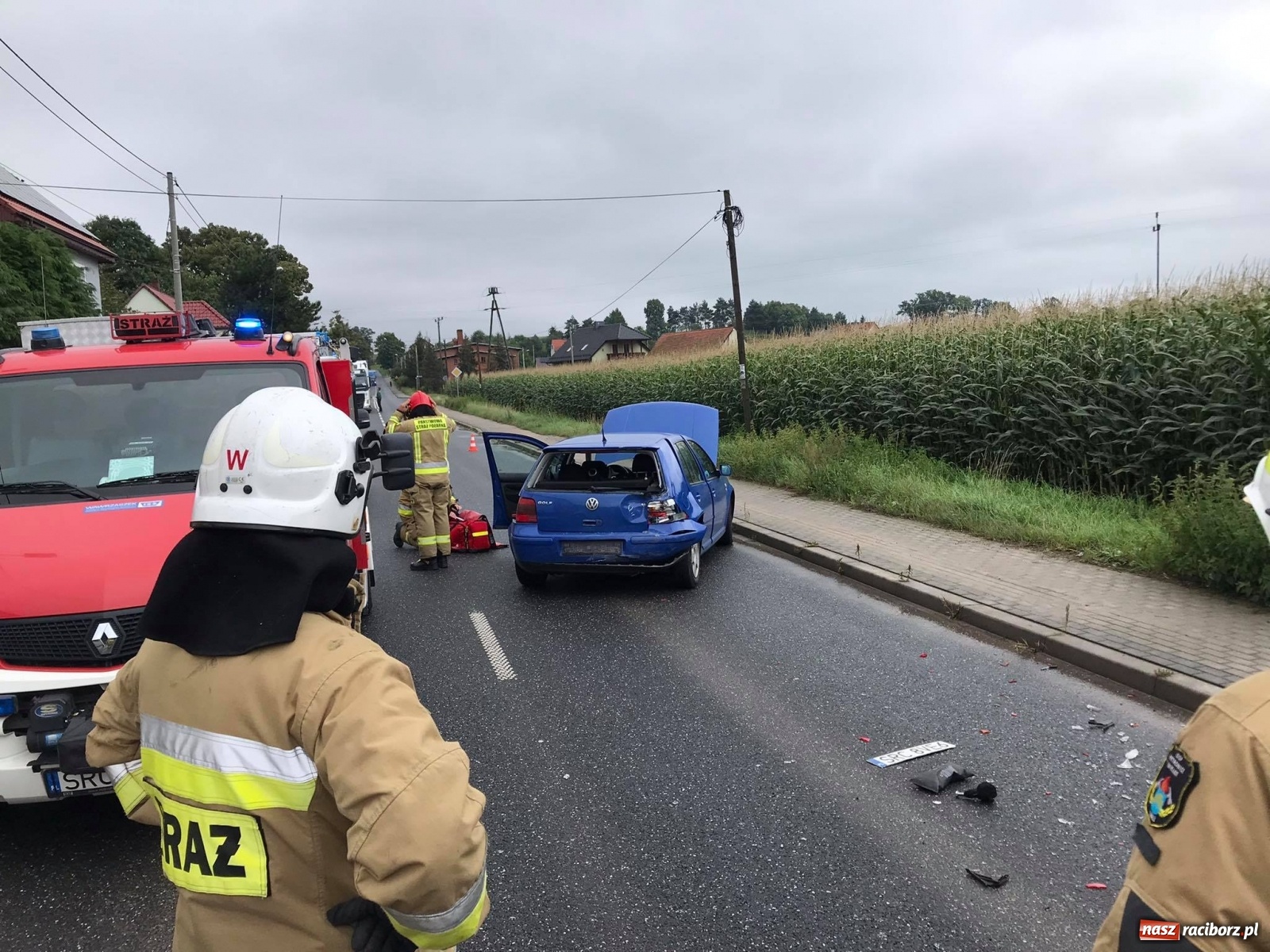 Zdjęcie w galerii na portalu naszraciborz.pl: Zderzenie trzech pojazdów w Pawłowie [FOTO] wiadomości z regionu