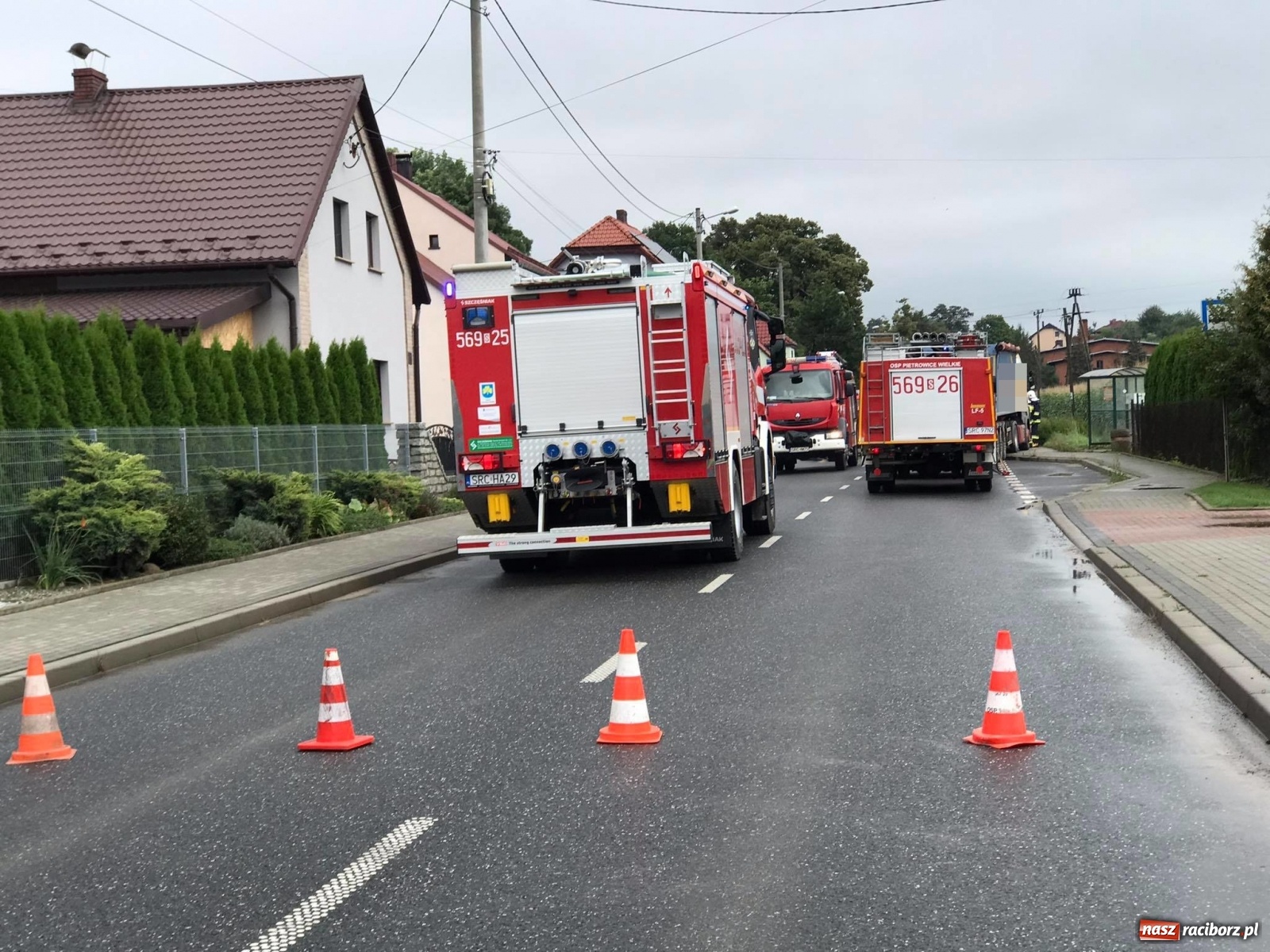 Zdjęcie w galerii na portalu naszraciborz.pl: Zderzenie trzech pojazdów w Pawłowie [FOTO] wiadomości z regionu