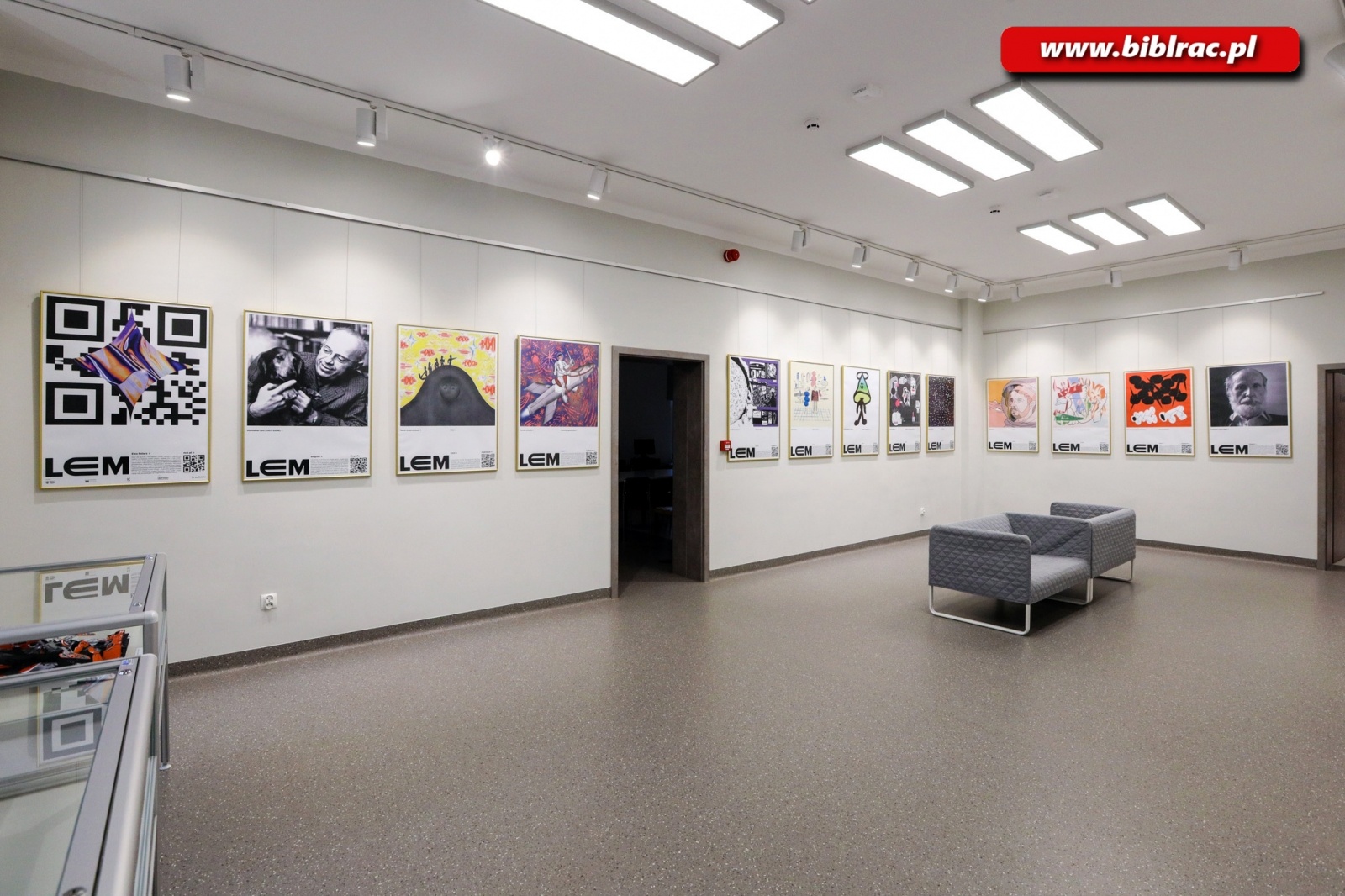 Zdjęcie w galerii na portalu naszraciborz.pl: Biblioteka zaprasza na intermedialną wystawę LEM wiadomości z regionu