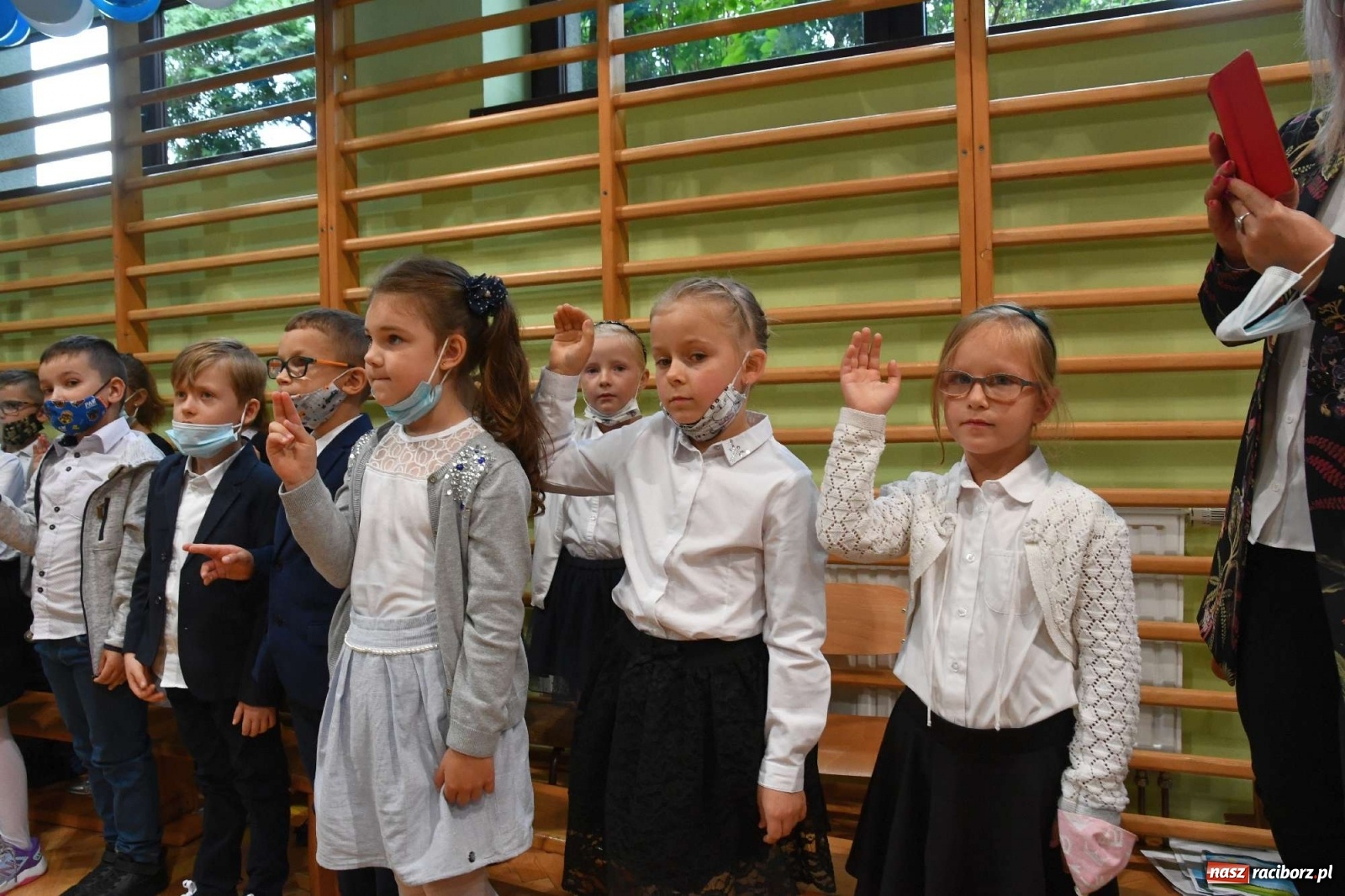 Zdjęcie w galerii na portalu naszraciborz.pl: Potrzeba inżynierów, a nie youtuberów. Miejska inauguracja roku szkolnego w Raciborzu-Brzeziu wiadomości z regionu