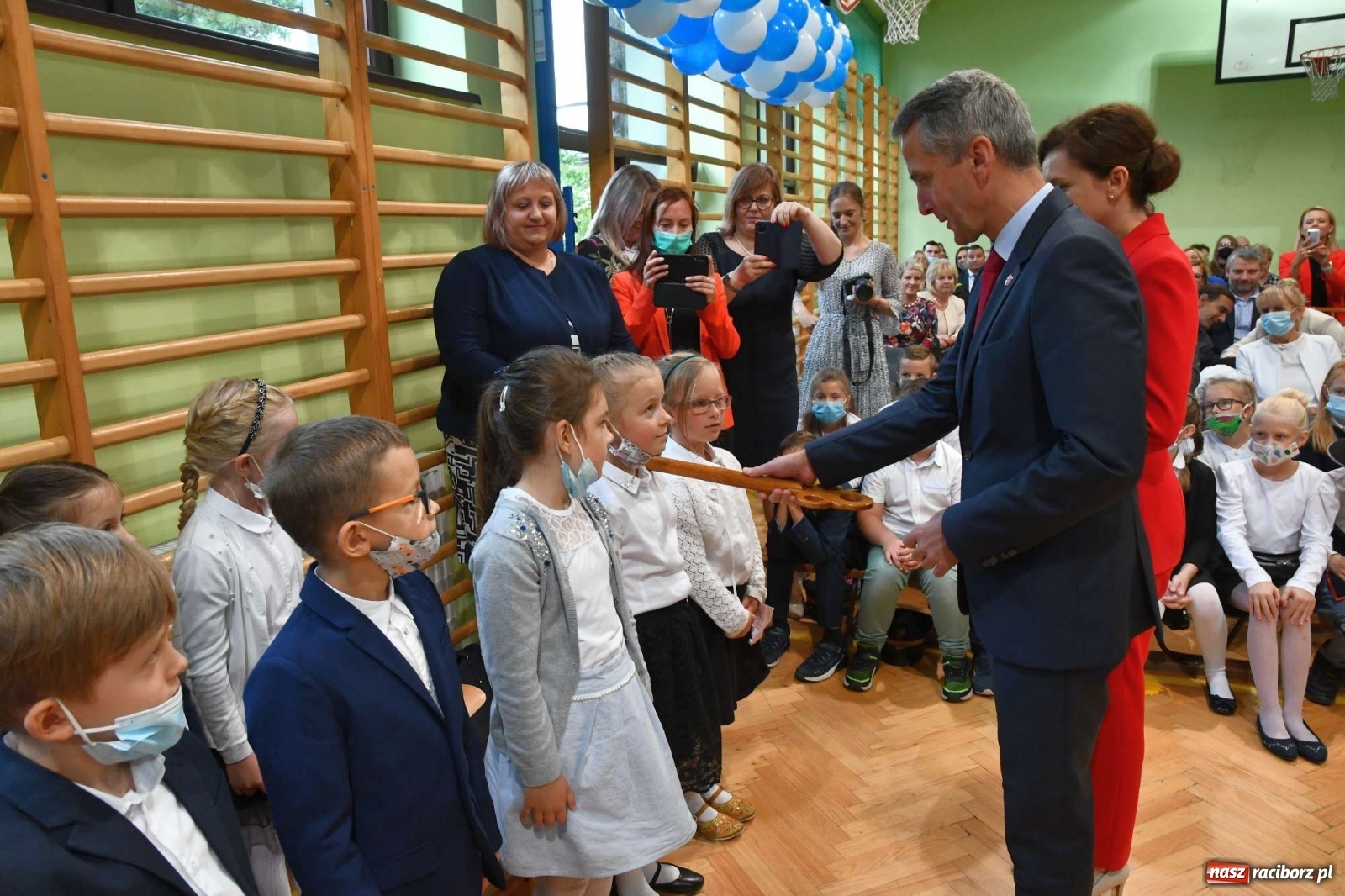 Zdjęcie w galerii na portalu naszraciborz.pl: Potrzeba inżynierów, a nie youtuberów. Miejska inauguracja roku szkolnego w Raciborzu-Brzeziu wiadomości z regionu