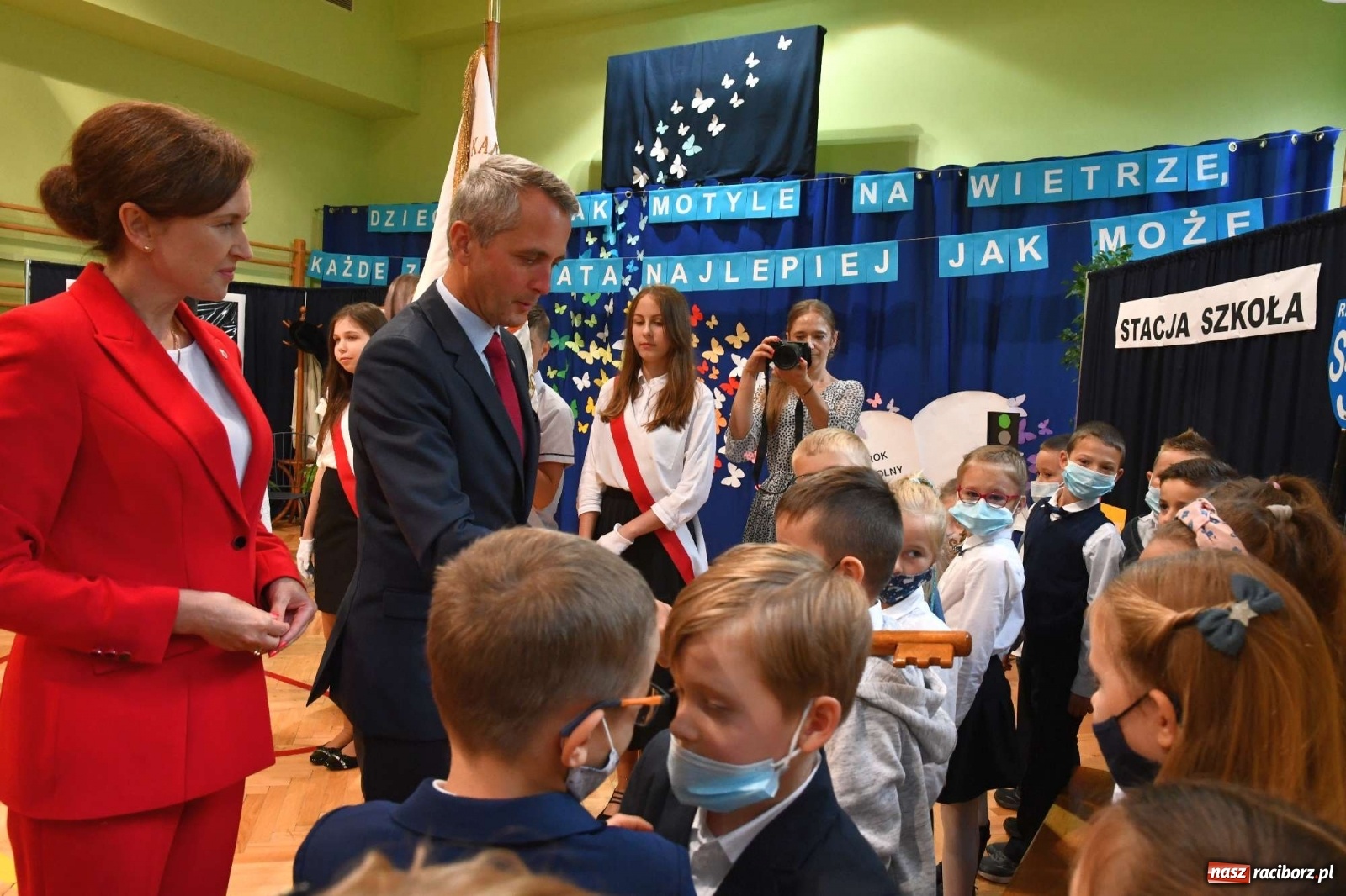 Zdjęcie w galerii na portalu naszraciborz.pl: Potrzeba inżynierów, a nie youtuberów. Miejska inauguracja roku szkolnego w Raciborzu-Brzeziu wiadomości z regionu