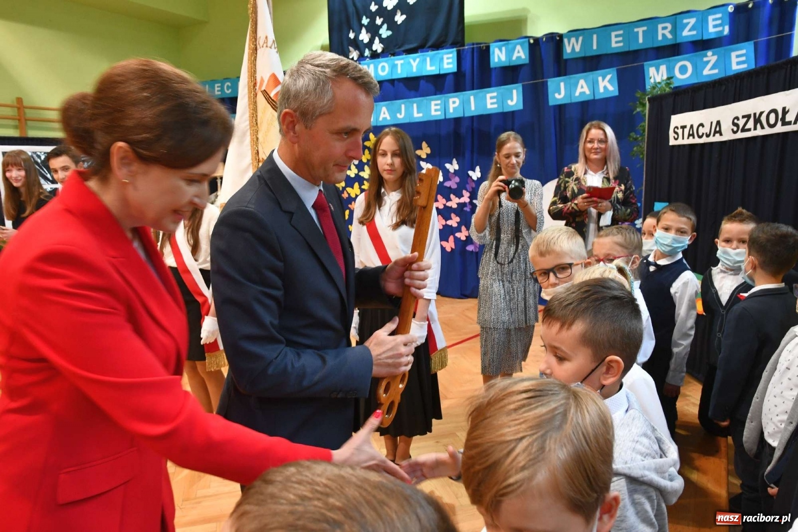 Zdjęcie w galerii na portalu naszraciborz.pl: Potrzeba inżynierów, a nie youtuberów. Miejska inauguracja roku szkolnego w Raciborzu-Brzeziu wiadomości z regionu