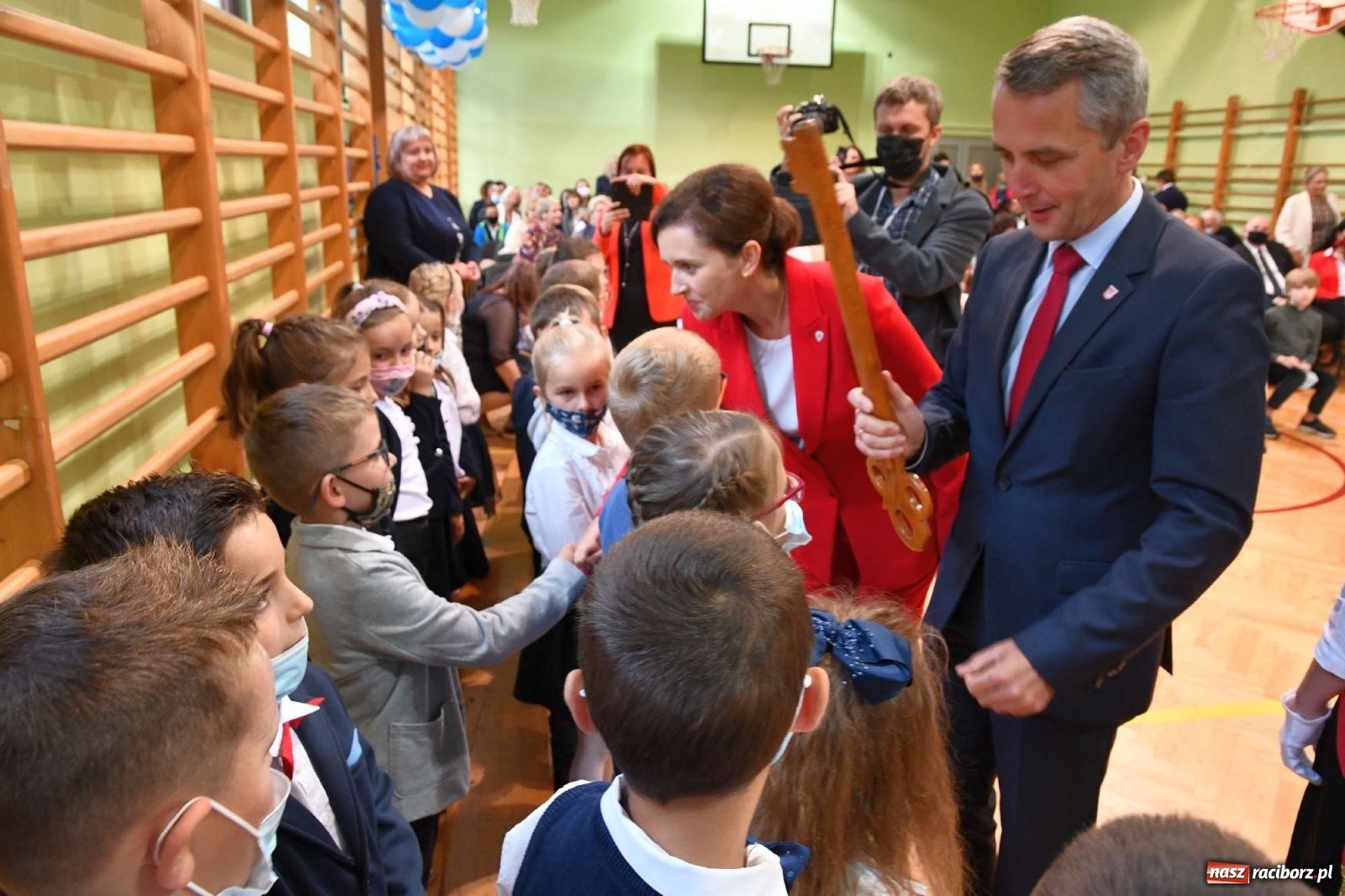 Zdjęcie w galerii na portalu naszraciborz.pl: Potrzeba inżynierów, a nie youtuberów. Miejska inauguracja roku szkolnego w Raciborzu-Brzeziu wiadomości z regionu