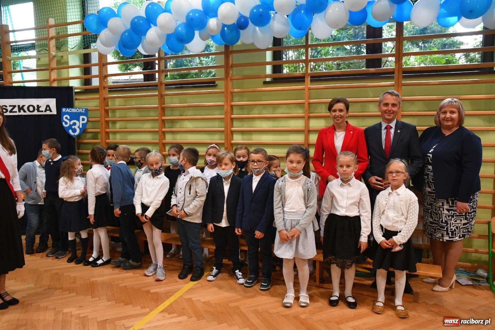 Zdjęcie w galerii na portalu naszraciborz.pl: Potrzeba inżynierów, a nie youtuberów. Miejska inauguracja roku szkolnego w Raciborzu-Brzeziu wiadomości z regionu