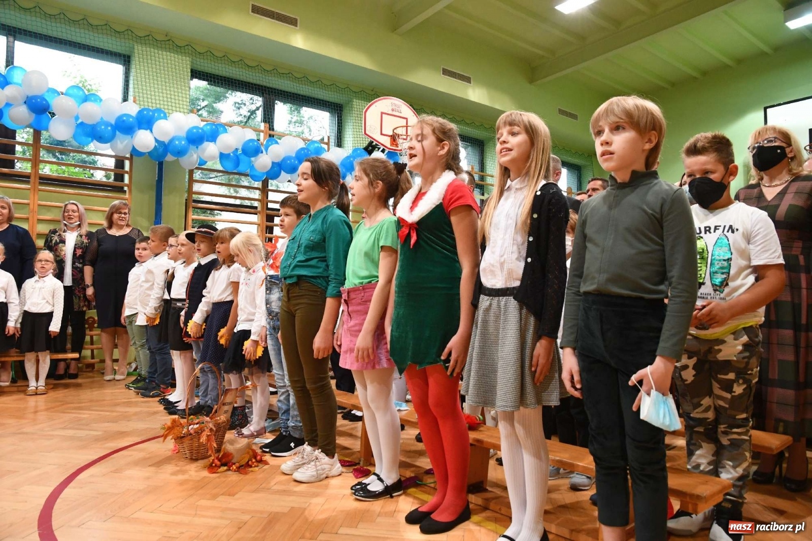 Zdjęcie w galerii na portalu naszraciborz.pl: Potrzeba inżynierów, a nie youtuberów. Miejska inauguracja roku szkolnego w Raciborzu-Brzeziu wiadomości z regionu