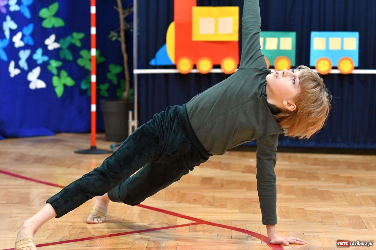 Zdjęcie w galerii na portalu naszraciborz.pl: Potrzeba inżynierów, a nie youtuberów. Miejska inauguracja roku szkolnego w Raciborzu-Brzeziu wiadomości z regionu