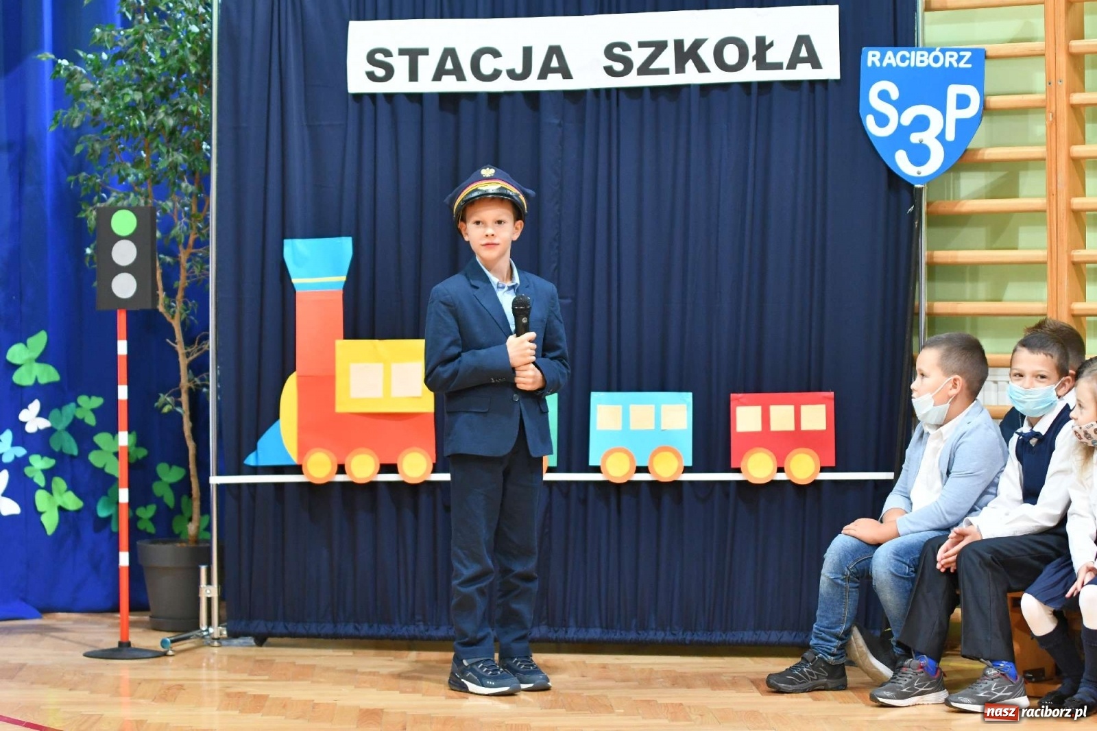 Zdjęcie w galerii na portalu naszraciborz.pl: Potrzeba inżynierów, a nie youtuberów. Miejska inauguracja roku szkolnego w Raciborzu-Brzeziu wiadomości z regionu