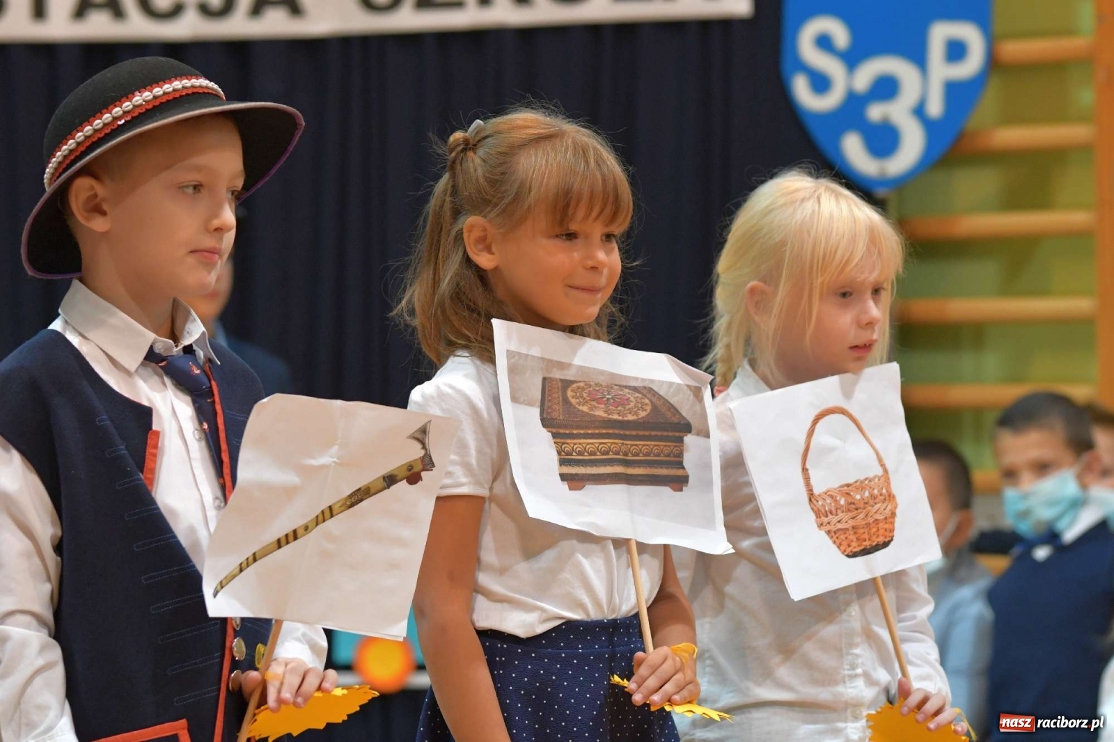 Zdjęcie w galerii na portalu naszraciborz.pl: Potrzeba inżynierów, a nie youtuberów. Miejska inauguracja roku szkolnego w Raciborzu-Brzeziu wiadomości z regionu