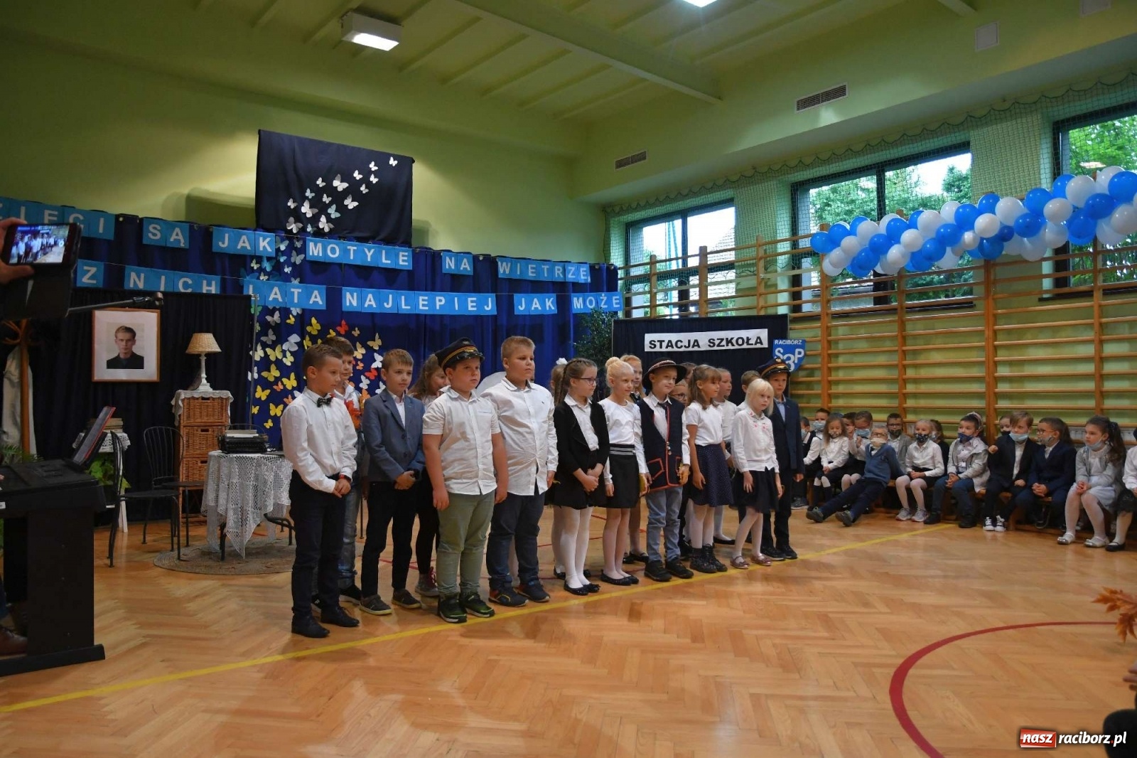 Zdjęcie w galerii na portalu naszraciborz.pl: Potrzeba inżynierów, a nie youtuberów. Miejska inauguracja roku szkolnego w Raciborzu-Brzeziu wiadomości z regionu