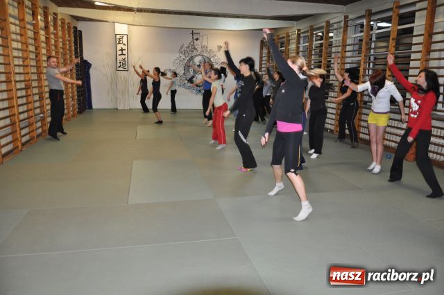 Zdjęcie w galerii na portalu naszraciborz.pl: Prezydent tylko obserwował wiadomości z regionu