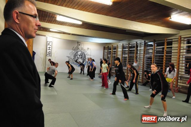 Zdjęcie w galerii na portalu naszraciborz.pl: Prezydent tylko obserwował wiadomości z regionu