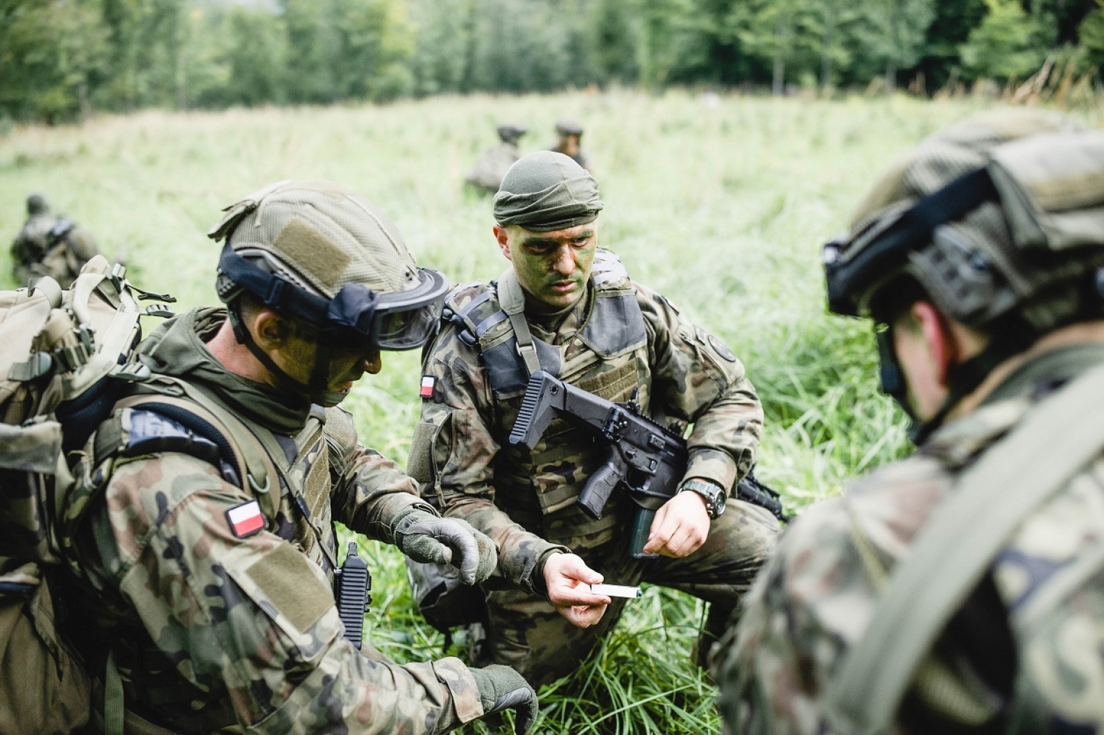 Zdjęcie w galerii na portalu naszraciborz.pl: Pętla taktyczna. Kandydaci na terytorialsów przystąpili do egzaminu wiadomości z regionu