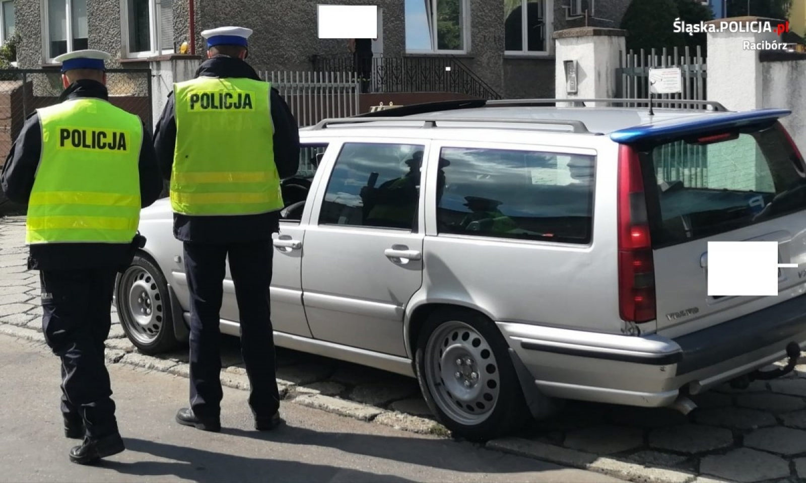 Zdjęcie w galerii na portalu naszraciborz.pl: Racibórz Odrostrada. Policja na razie upominała wiadomości z regionu