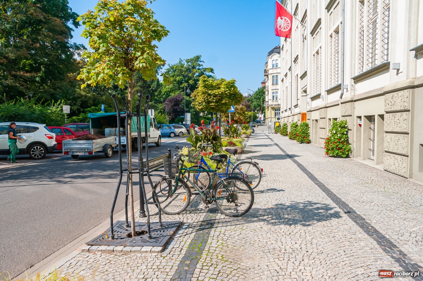 Zdjęcie w galerii na portalu naszraciborz.pl: Wezwanie prezydenta do dymisji i nocna mobilizacja jego zwolenników wiadomości z regionu