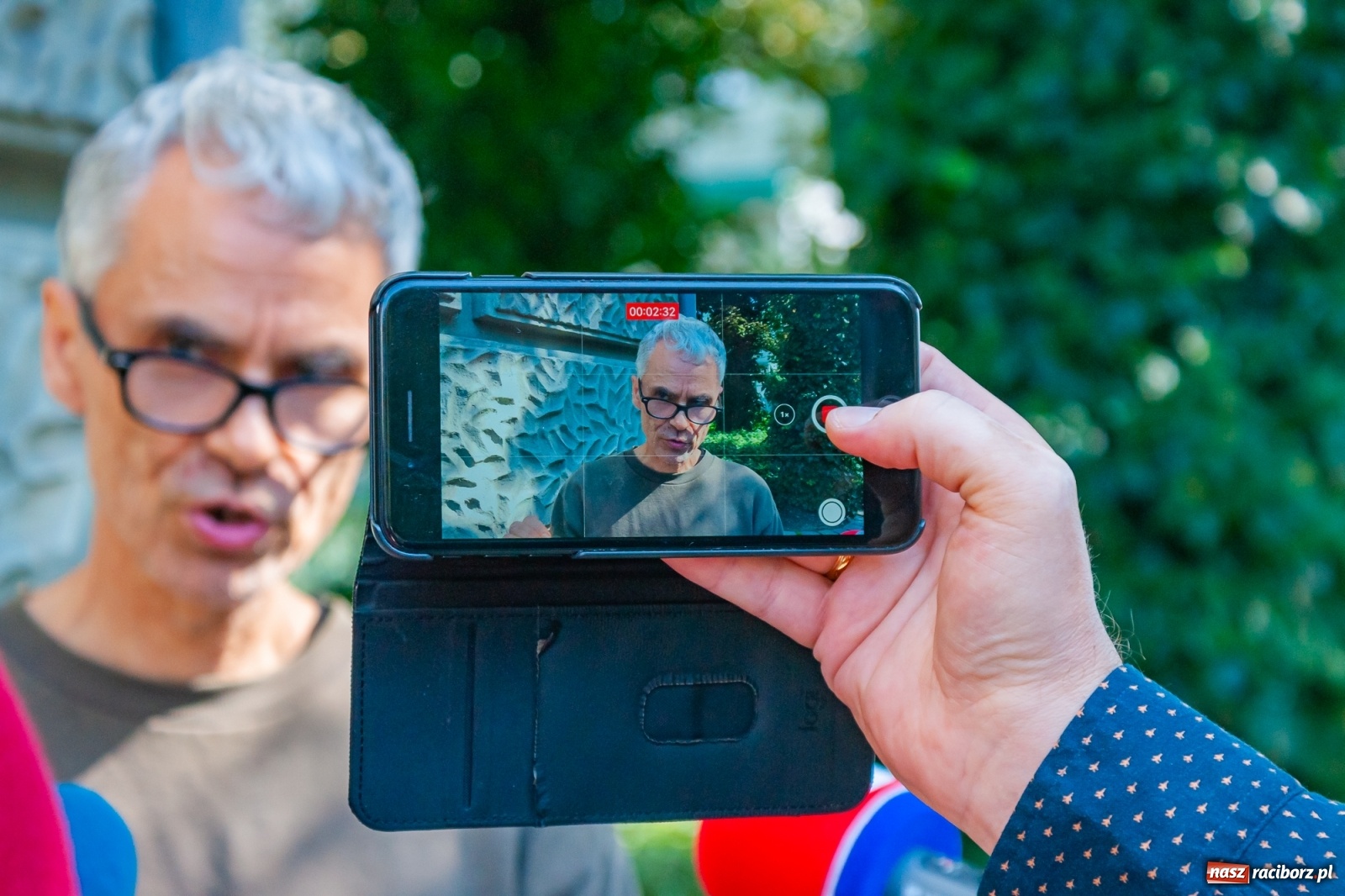 Zdjęcie w galerii na portalu naszraciborz.pl: Wezwanie prezydenta do dymisji i nocna mobilizacja jego zwolenników wiadomości z regionu